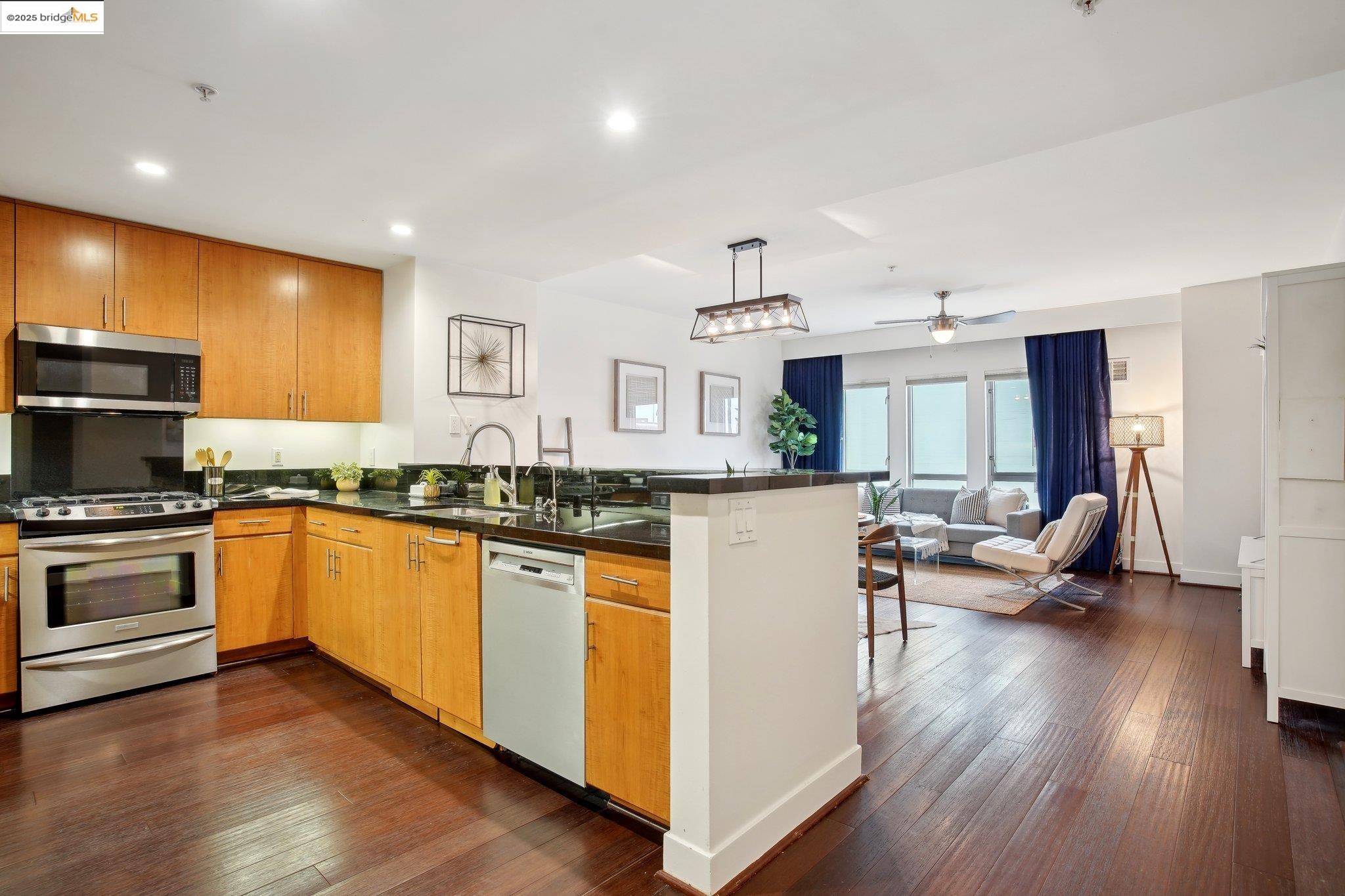Photo #5: 41085623 Listing 