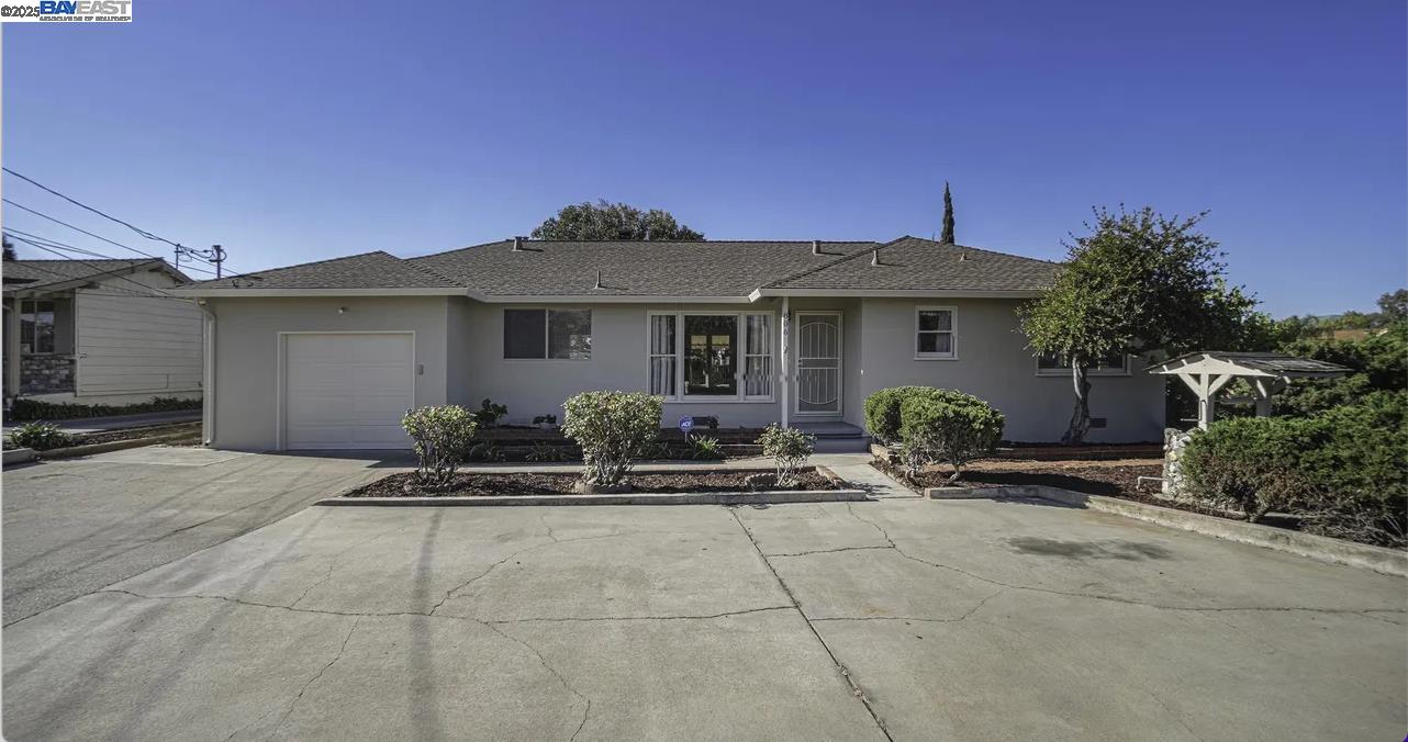 Detail Gallery Image 1 of 1 For 806 E 18th St, Antioch,  CA 94509 - 3 Beds | 2 Baths