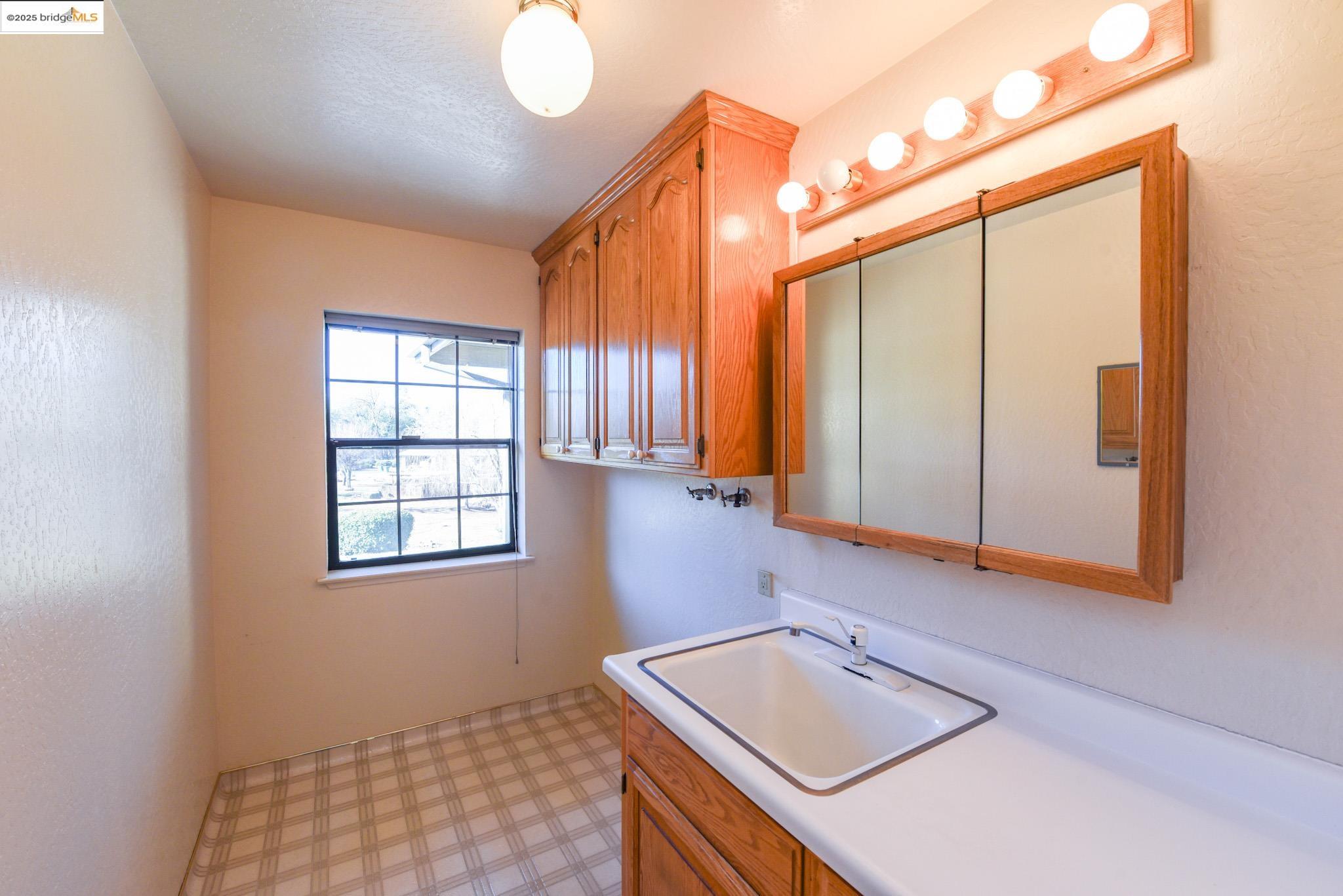 Detail Gallery Image 34 of 52 For 11550 Jennifer Ct., Sonora,  CA 95370-0000 - 4 Beds | 2 Baths