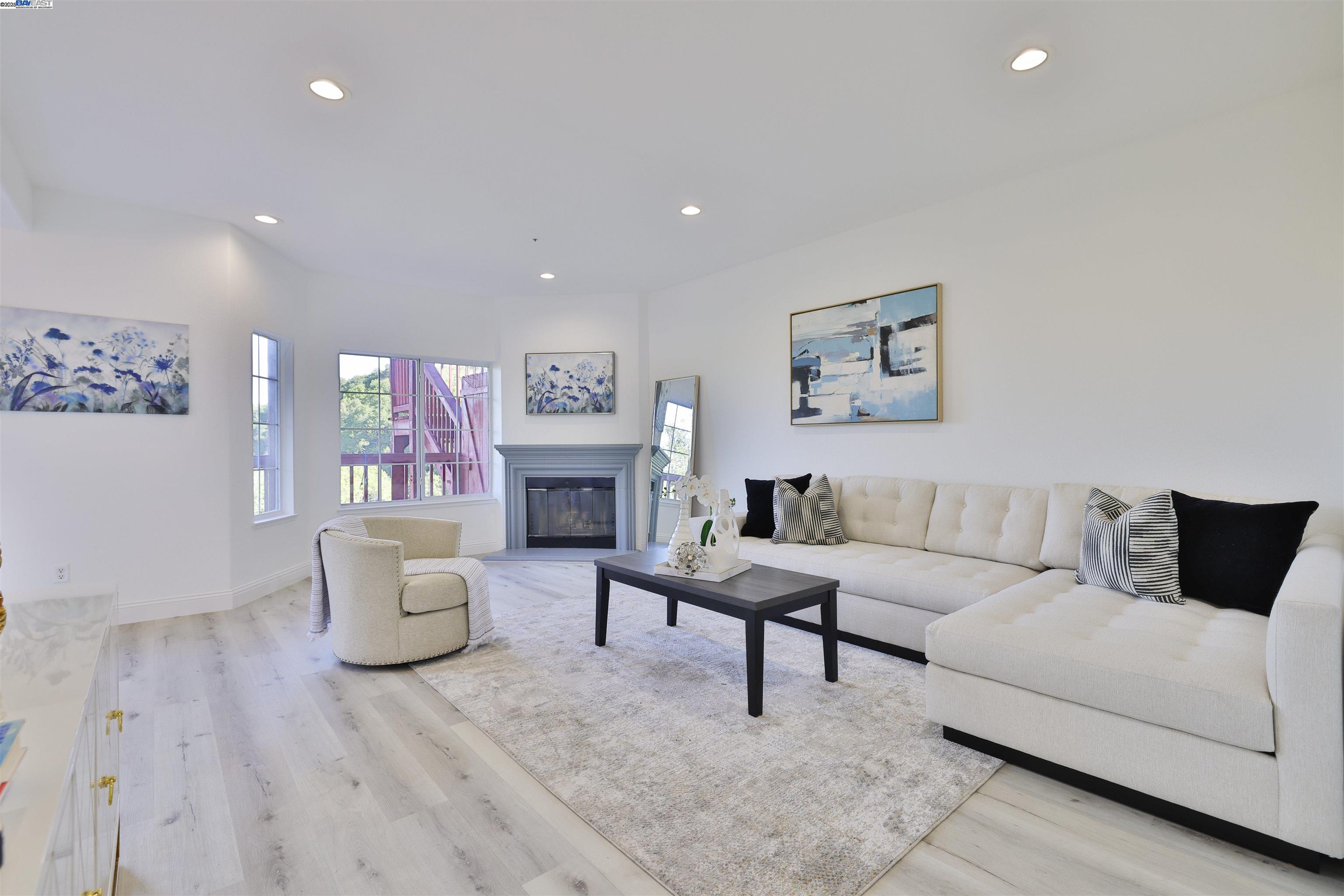 Photo #3: 41085658 Listing 