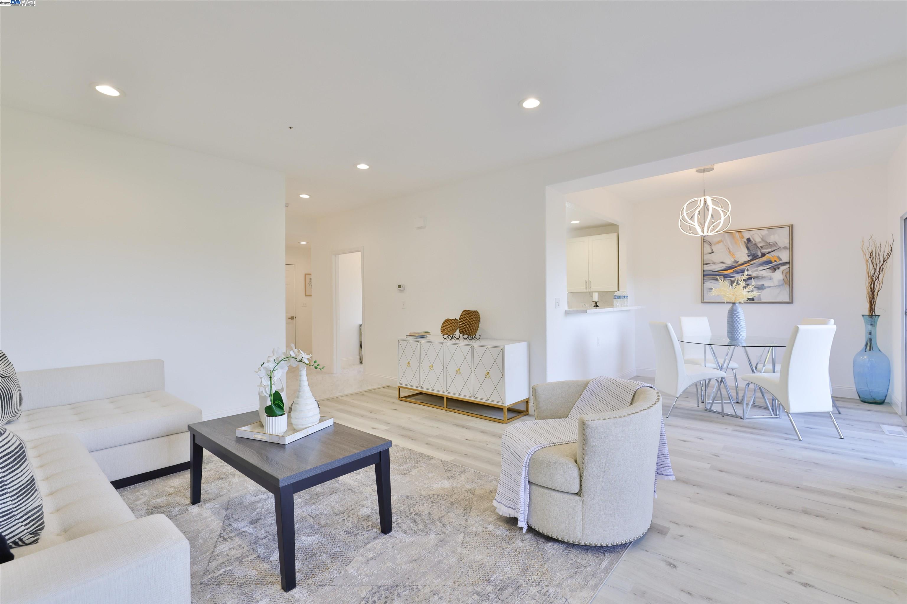Photo #4: 41085658 Listing 