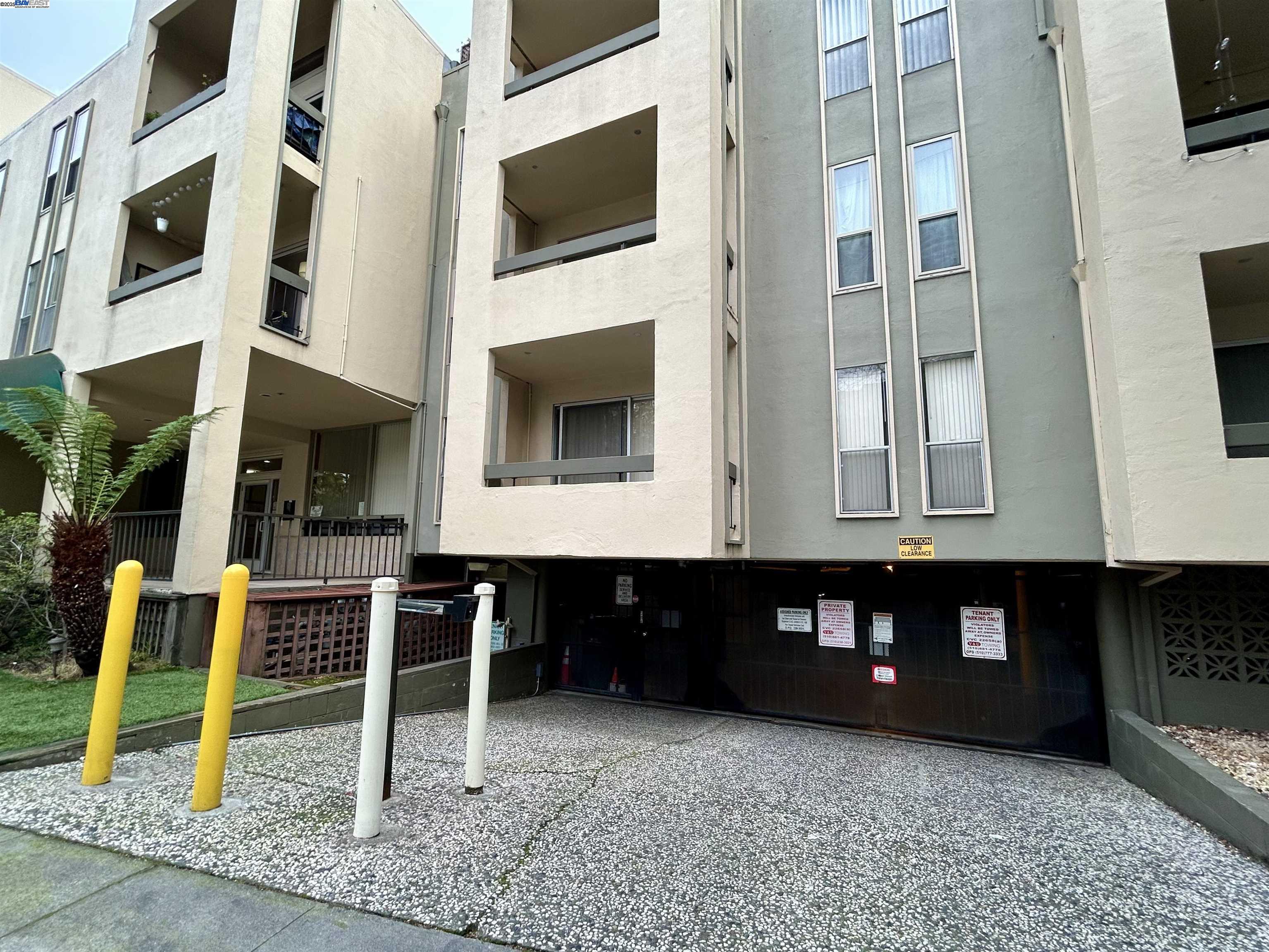 466 Crescent Street # 321, Oakland, California 94610, 1 Bedroom Bedrooms, 4 Rooms Rooms,1 BathroomBathrooms,Residential,For Sale,466 Crescent Street # 321,41085663