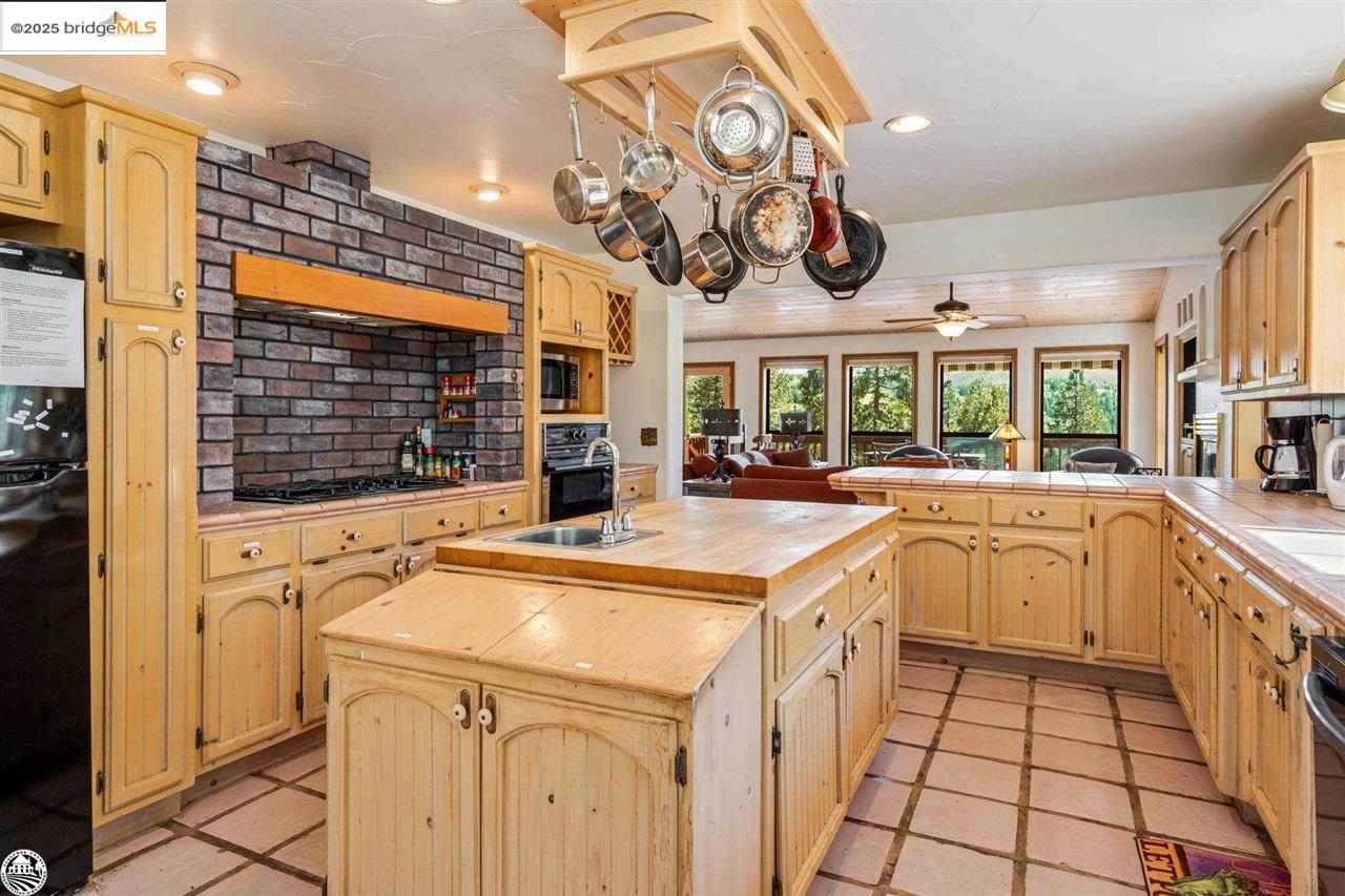 Detail Gallery Image 16 of 55 For 22320 Sanger, Twain Harte,  CA 95383 - 4 Beds | 3 Baths