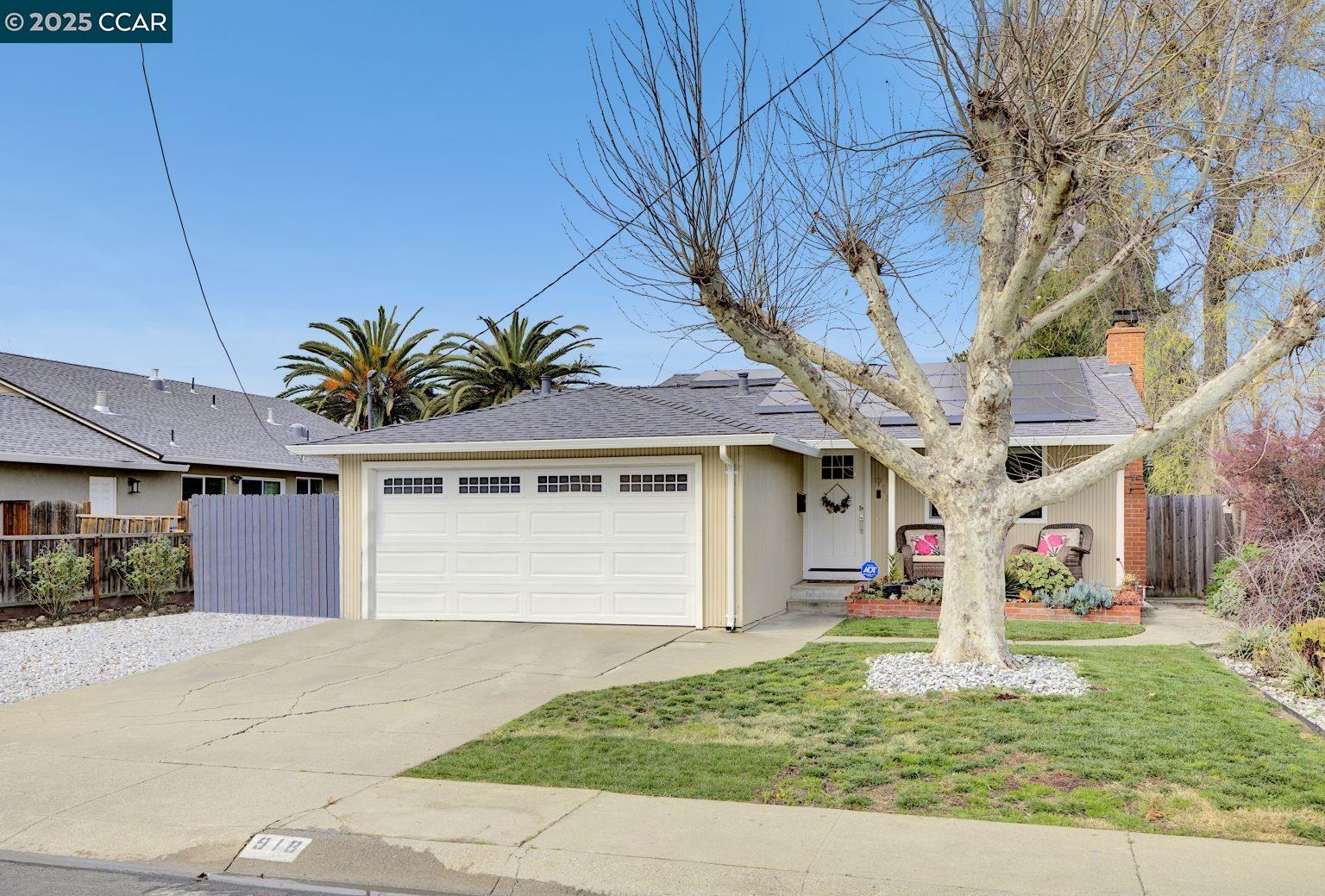 Detail Gallery Image 1 of 1 For 918 Santa Cruz Dr, Pleasant Hill,  CA 94523 - 3 Beds | 2 Baths