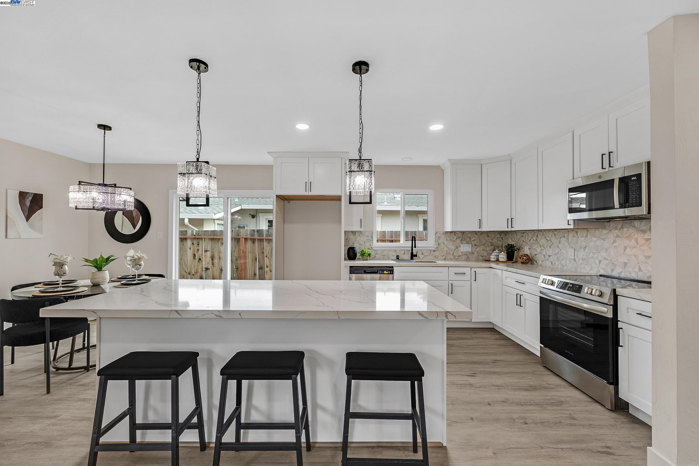 Detail Gallery Image 1 of 1 For 36517 Cherry St, Newark,  CA 94560 - 3 Beds | 2 Baths