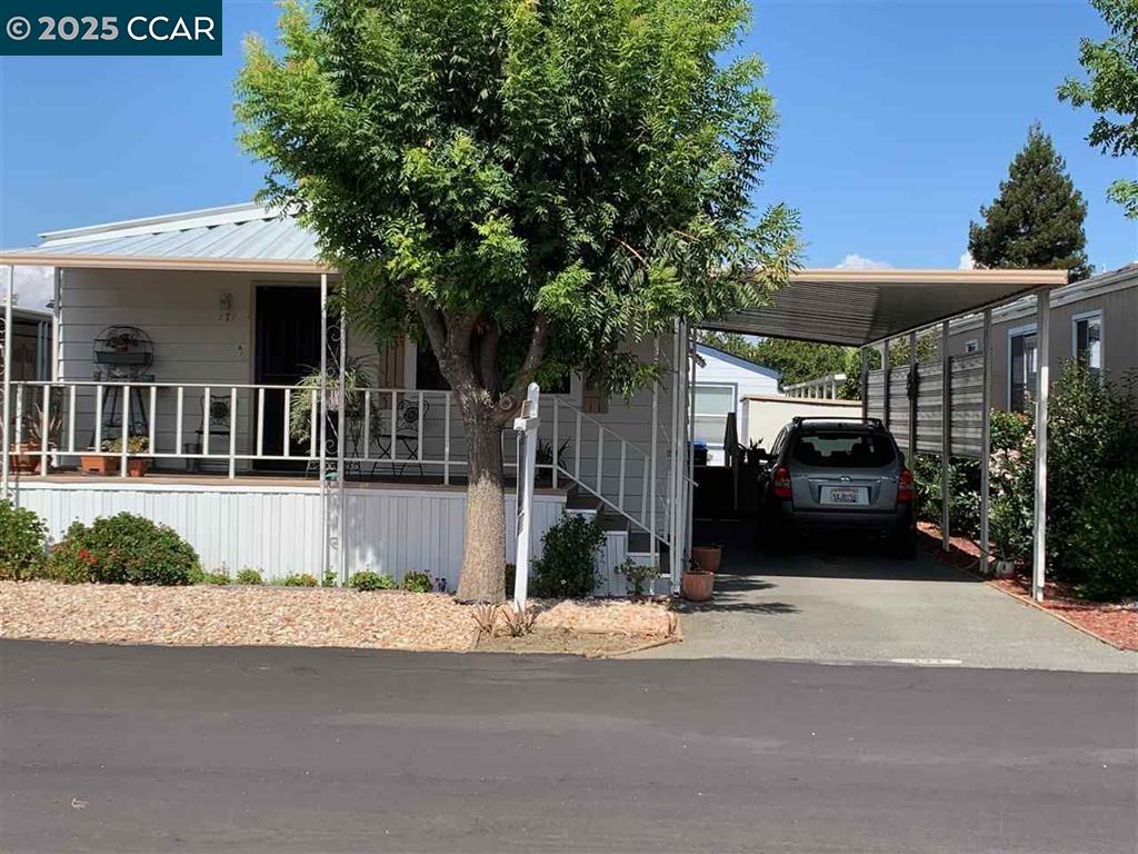 Detail Gallery Image 1 of 1 For 171 Sunset Dr., Pittsburg,  CA 94565 - 2 Beds | 2 Baths