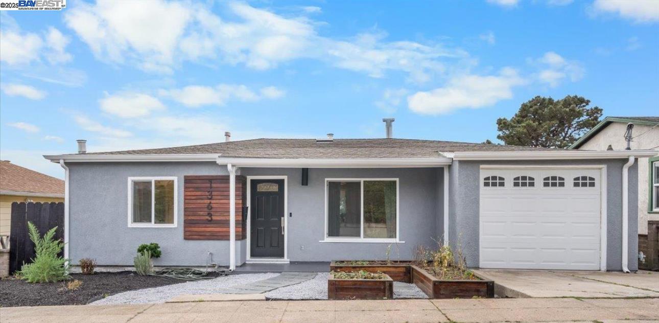 Detail Gallery Image 1 of 1 For 1363 Santa Clara, Richmond,  CA 94804 - 5 Beds | 3 Baths