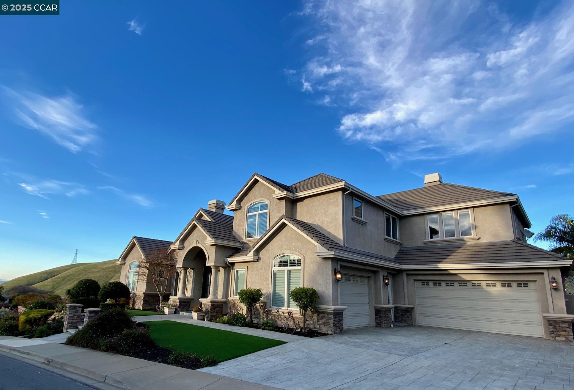 Detail Gallery Image 2 of 57 For 1021 Pebble Beach Dr, Clayton,  CA 94517 - 5 Beds | 5 Baths