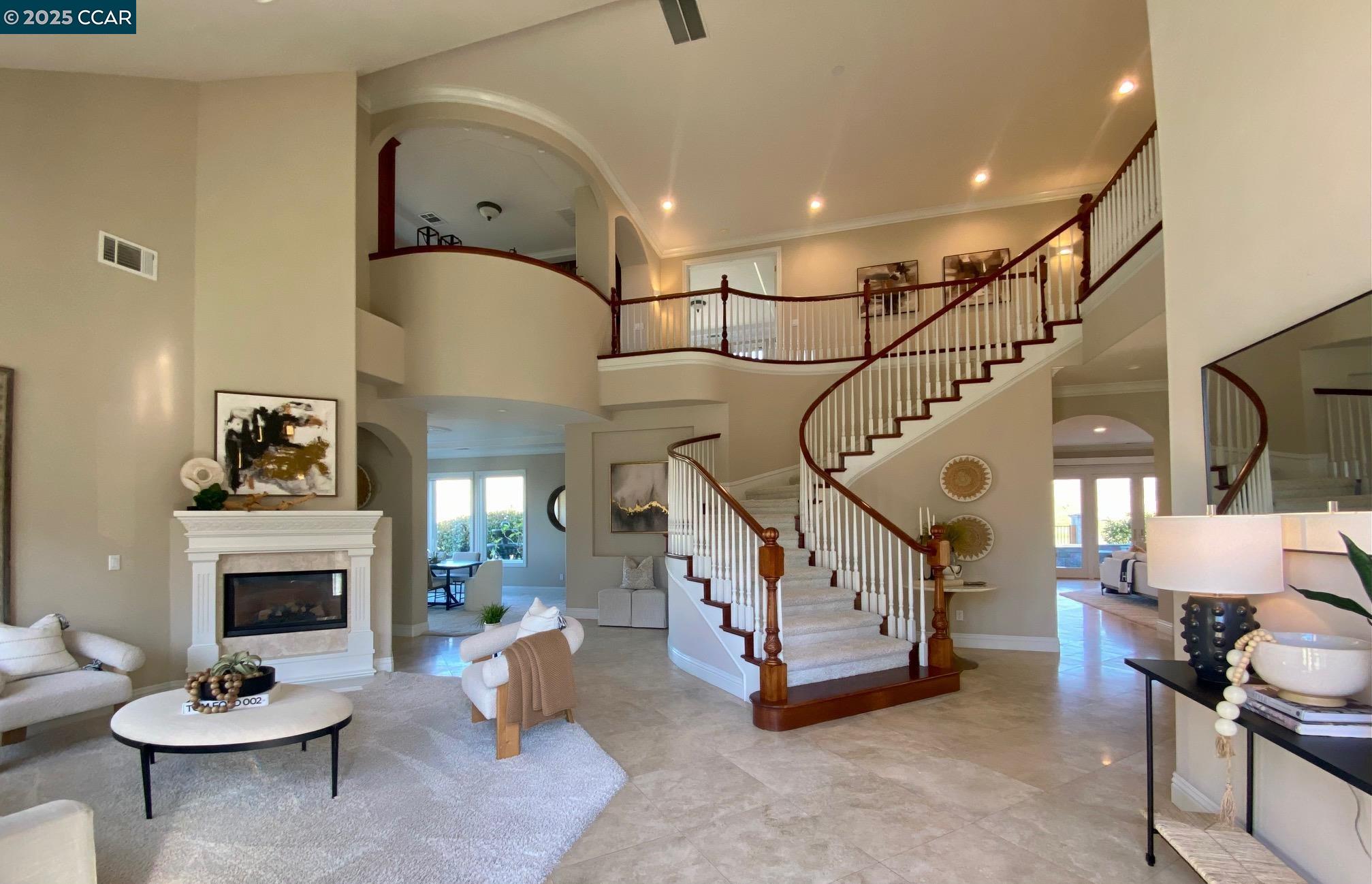 Detail Gallery Image 11 of 57 For 1021 Pebble Beach Dr, Clayton,  CA 94517 - 5 Beds | 5 Baths