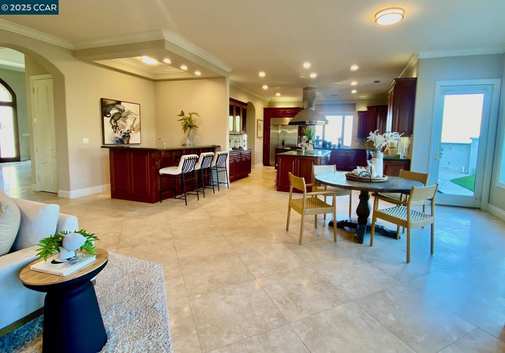 Detail Gallery Image 17 of 57 For 1021 Pebble Beach Dr, Clayton,  CA 94517 - 5 Beds | 5 Baths