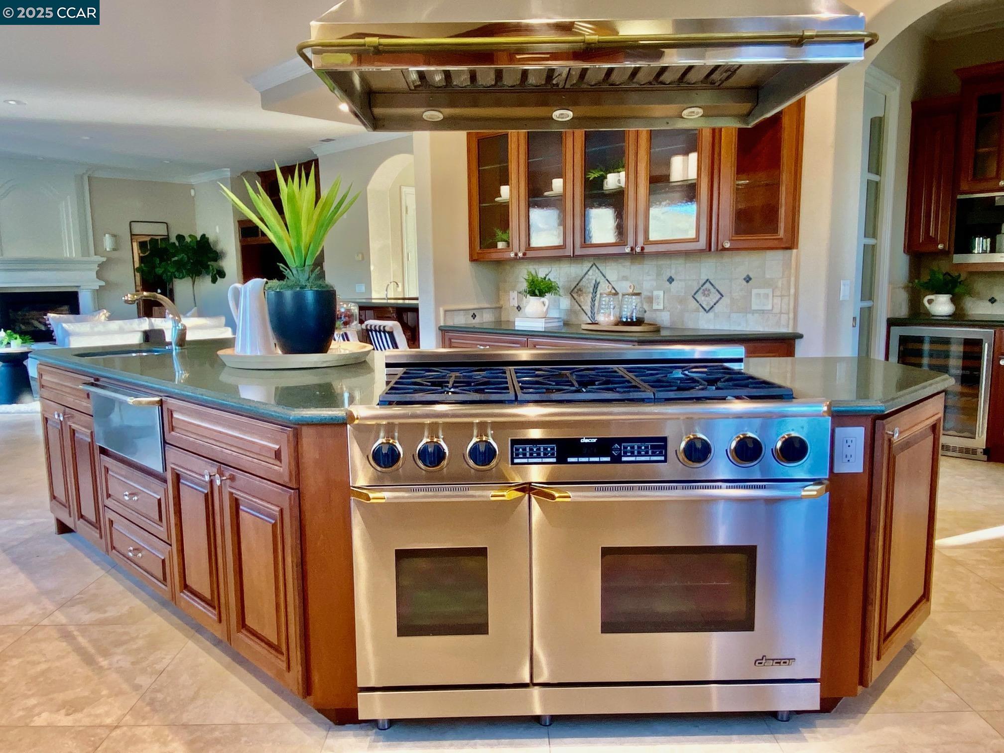Detail Gallery Image 22 of 57 For 1021 Pebble Beach Dr, Clayton,  CA 94517 - 5 Beds | 5 Baths
