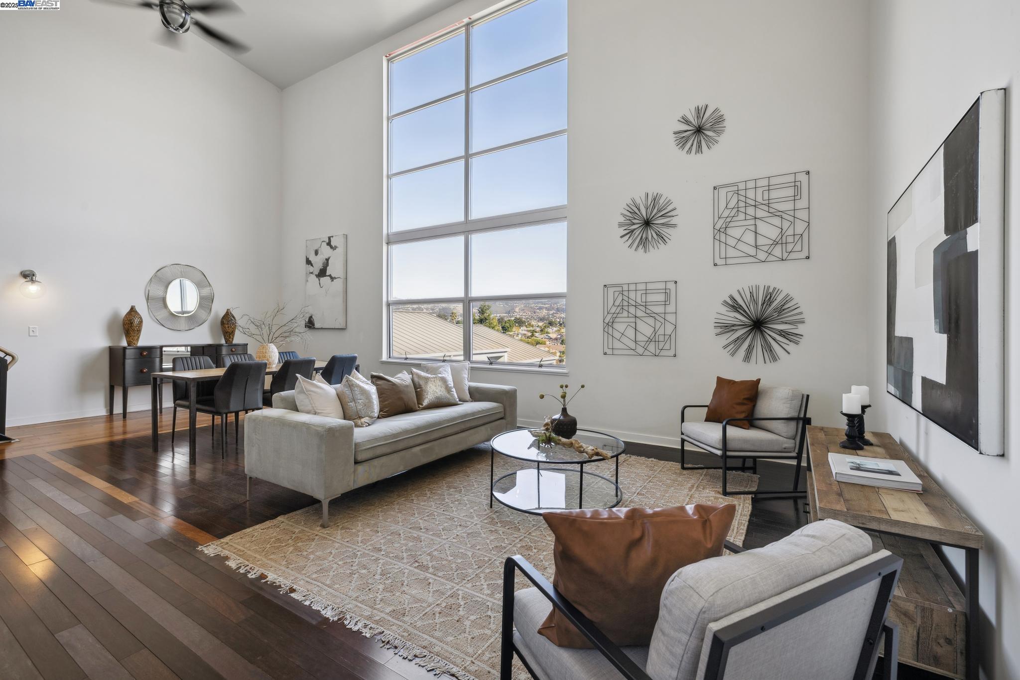 More Details about MLS # 41085743 : 1007 41ST ST # 441