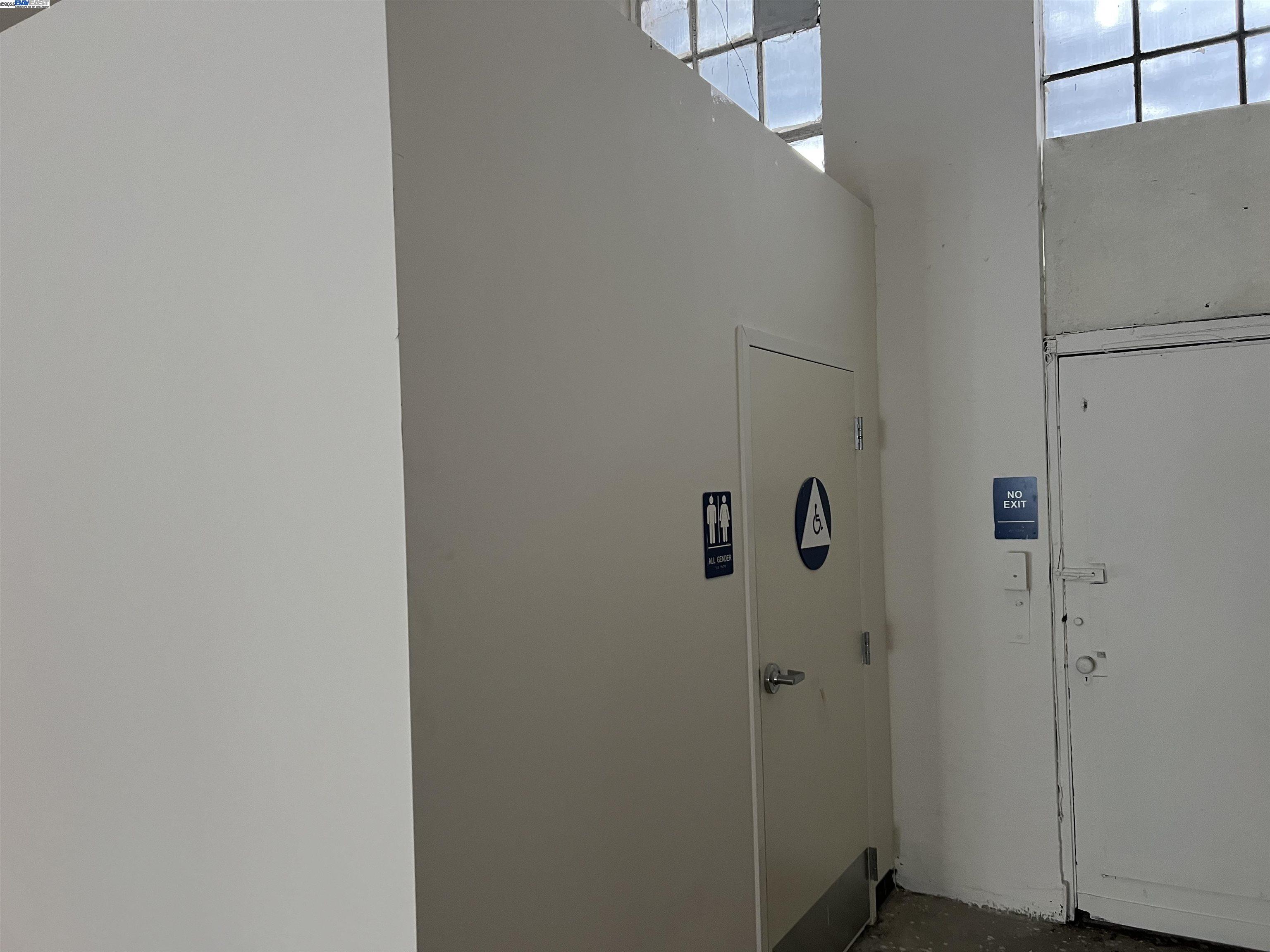 Detail Gallery Image 11 of 13 For 2986 College Ave, Berkeley,  CA 94705 - – Beds | – Baths