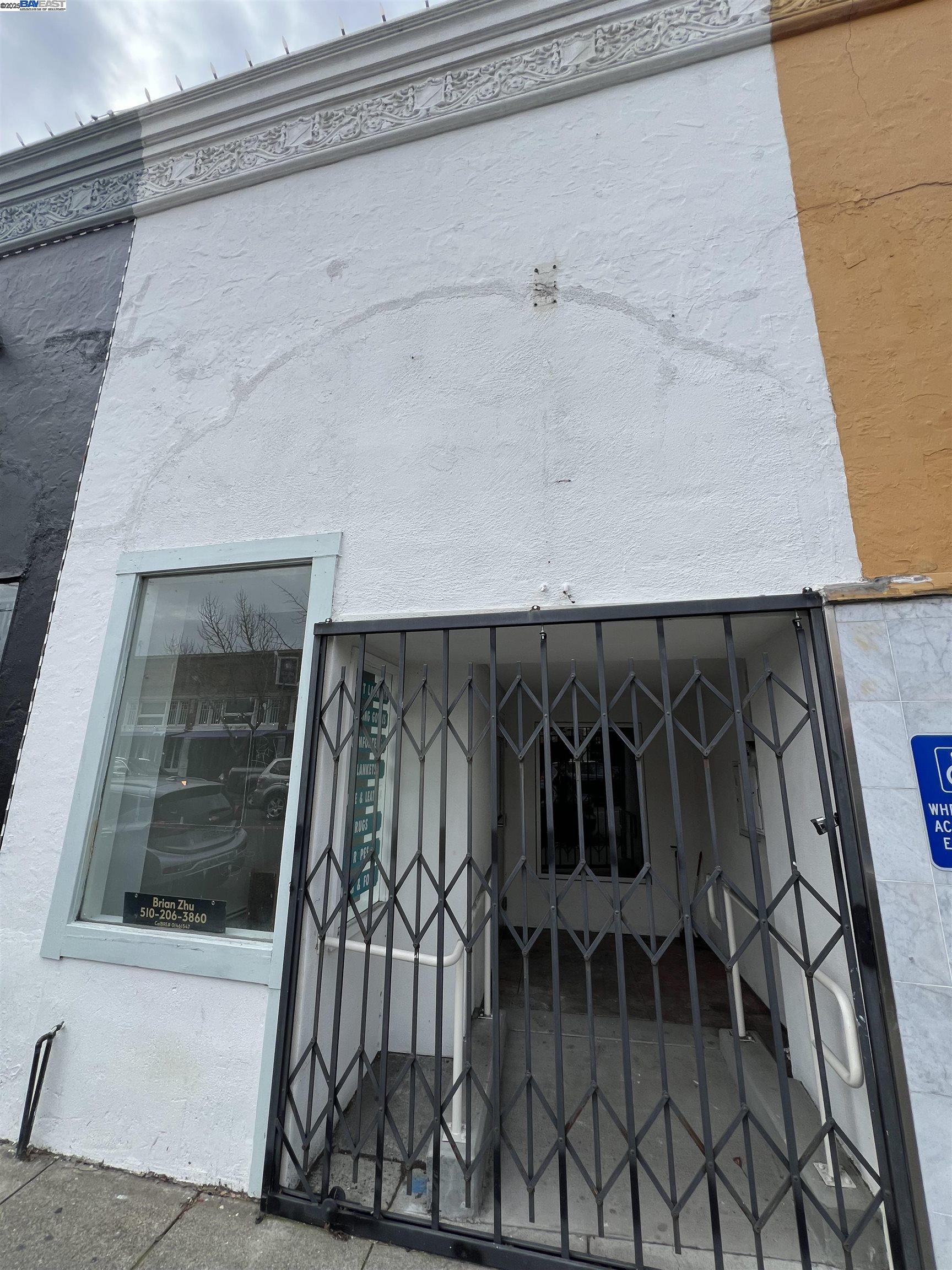 Detail Gallery Image 3 of 13 For 2986 College Ave, Berkeley,  CA 94705 - – Beds | – Baths