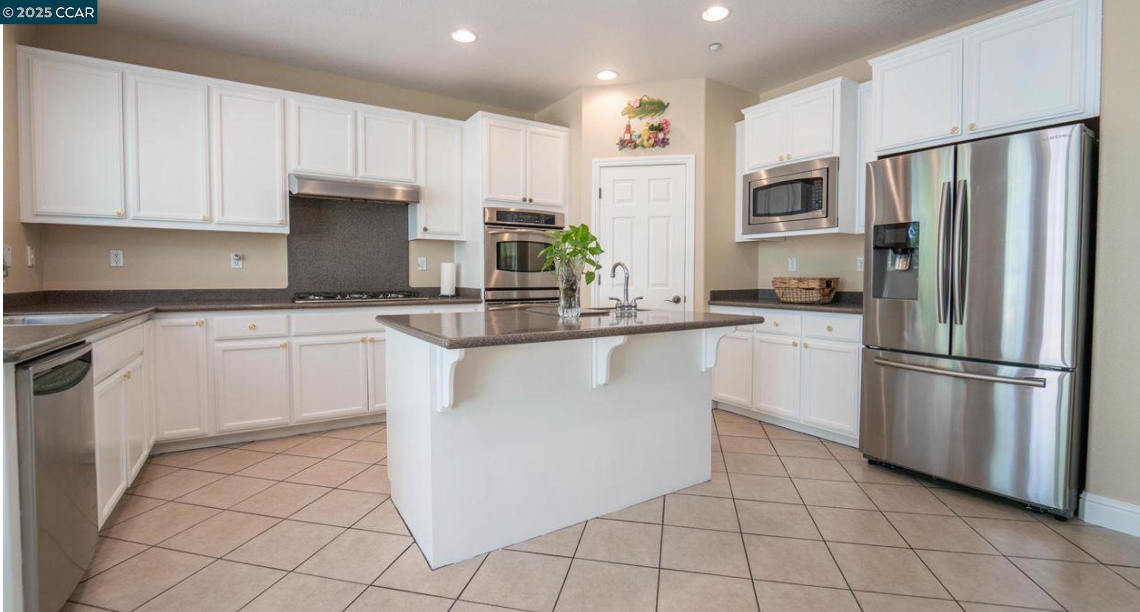 Detail Gallery Image 18 of 40 For 1849 Alexander Way, Brentwood,  CA 94513 - 5 Beds | 4/1 Baths