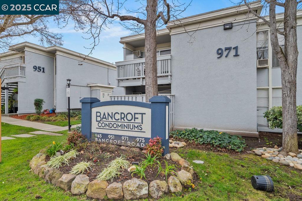 More Details about MLS # 41085751 : 951 BANCROFT RD # 209