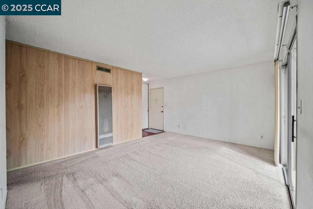 Photo #5: 41085751 Listing 