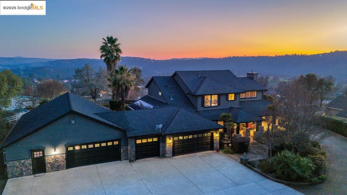 Detail Gallery Image 1 of 1 For 110 Bridlewood, Copperopolis,  CA 95228 - 5 Beds | 3/1 Baths