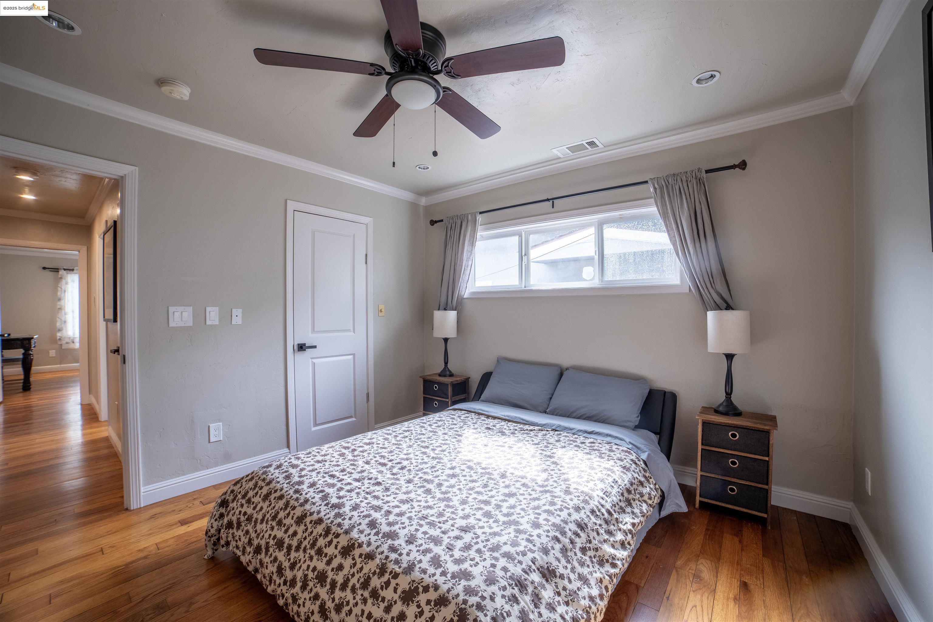 property-img