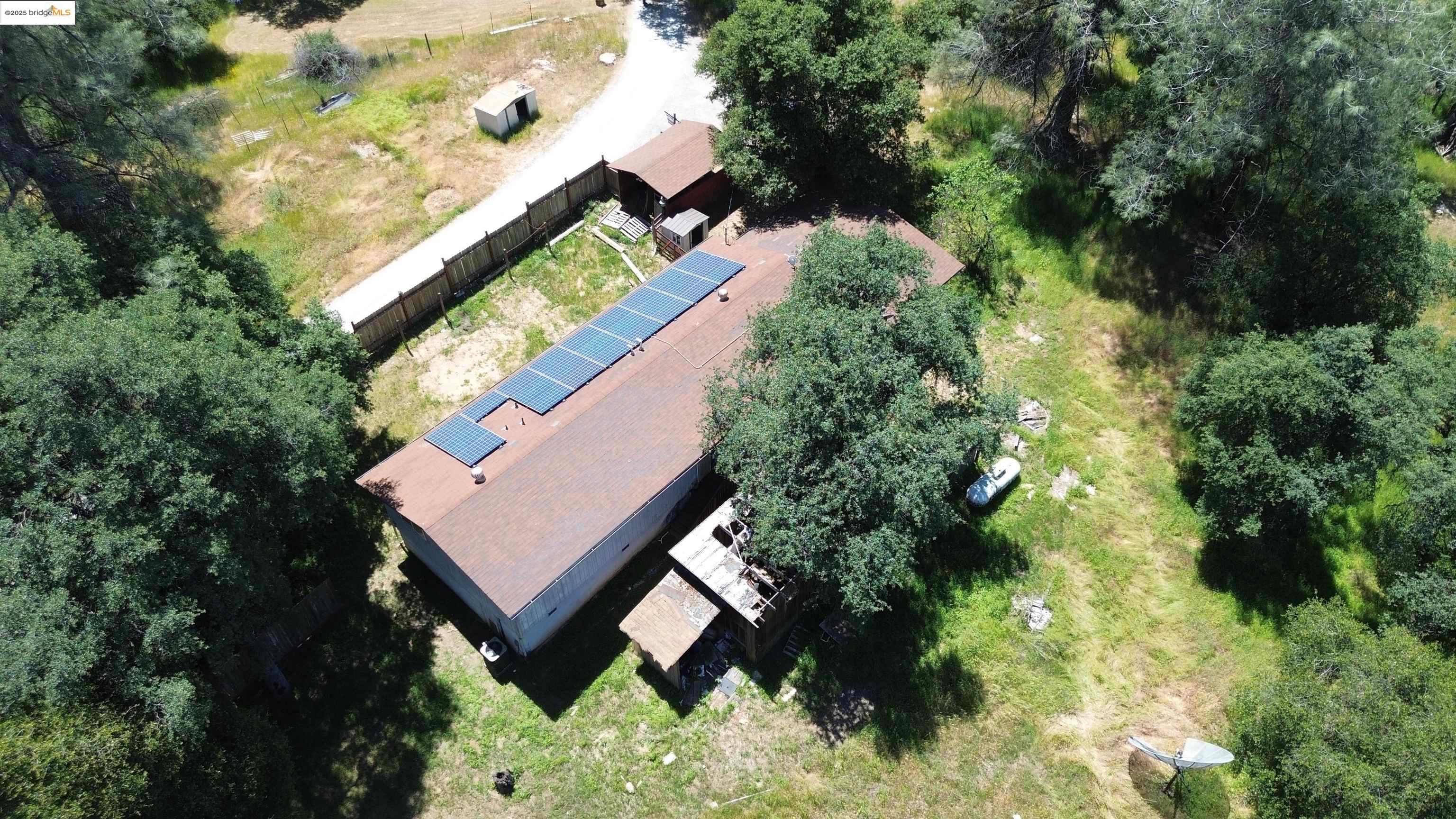 Detail Gallery Image 3 of 23 For 6689 Miller Ranch Rd, Mountain Ranch,  CA 95246 - 3 Beds | 2 Baths