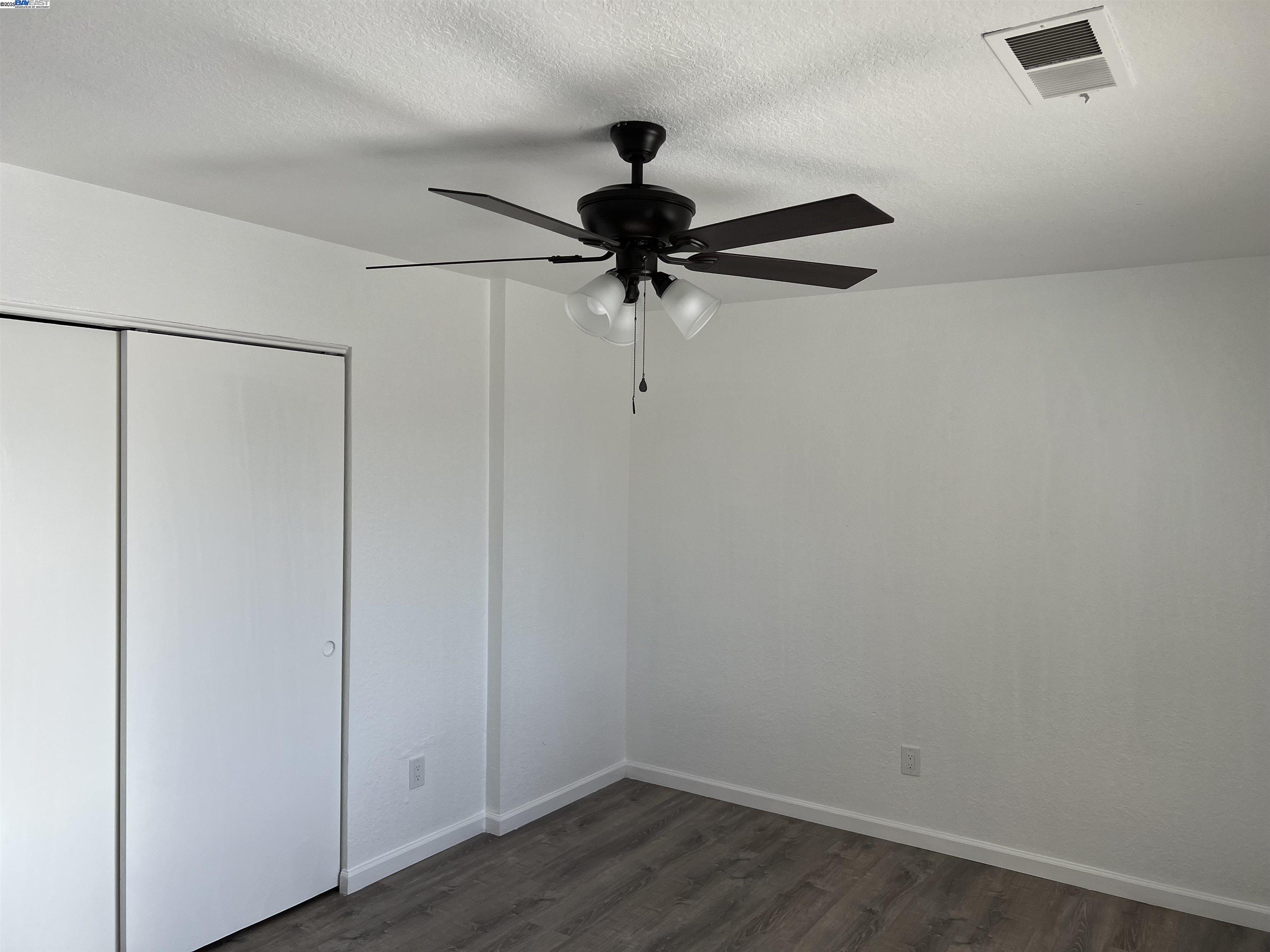 Detail Gallery Image 10 of 14 For 1015 W 9th #6,  Tracy,  CA 95376 - 2 Beds | 1/1 Baths
