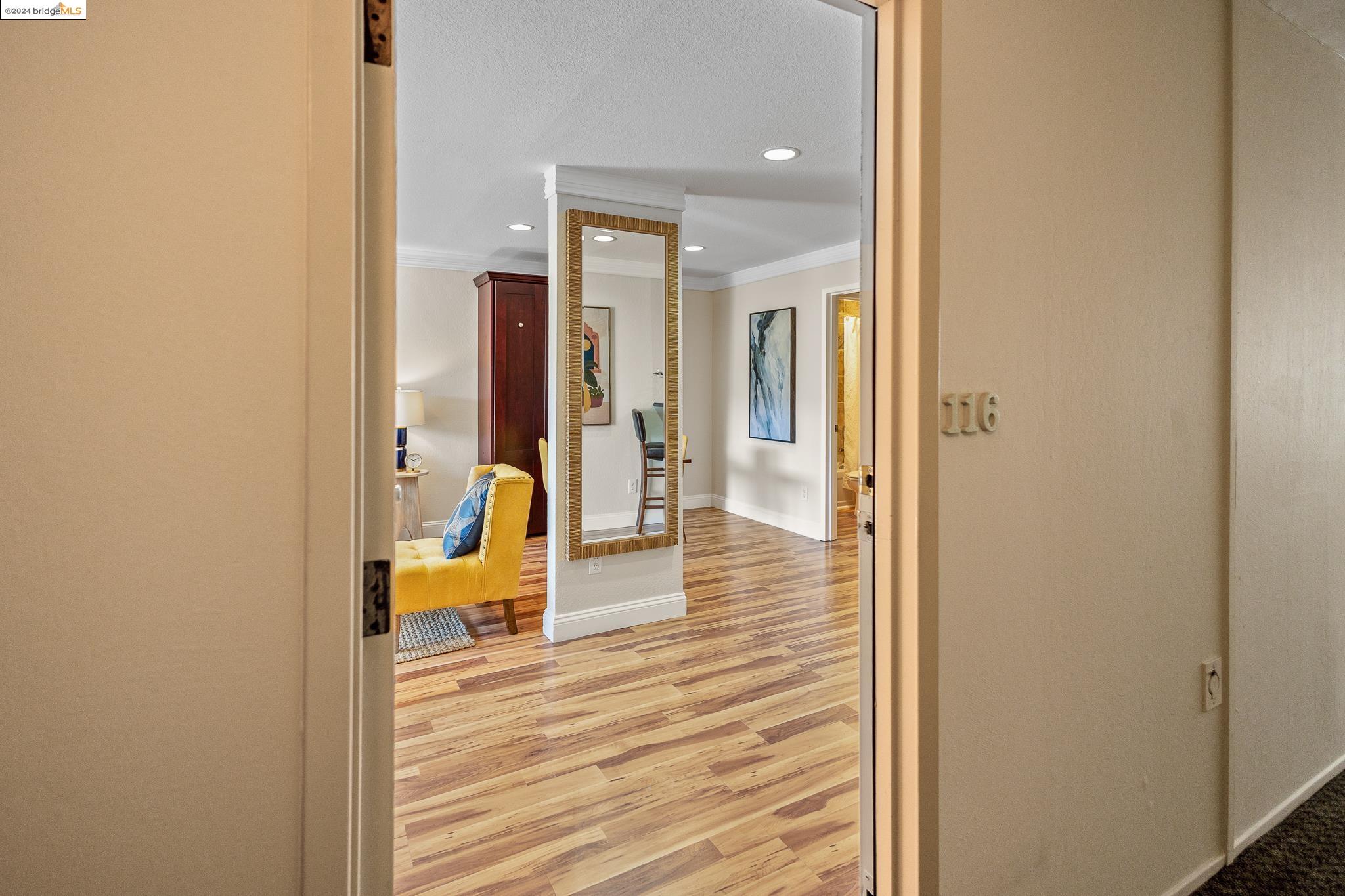 Photo #2: 41085804 Listing 