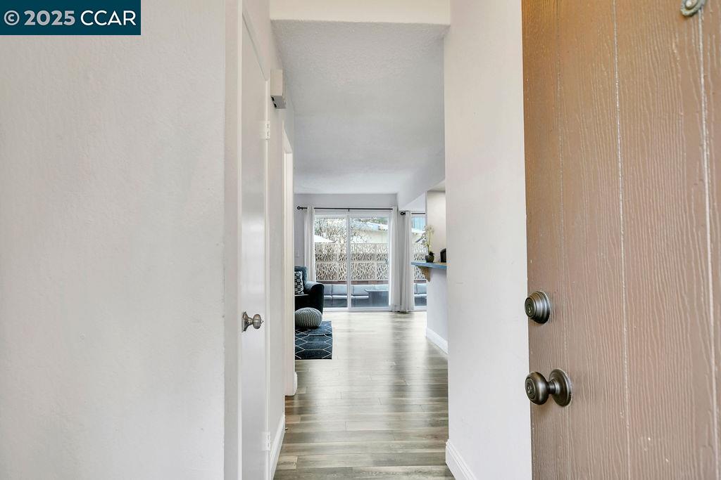 Photo #3: 41085809 Listing 