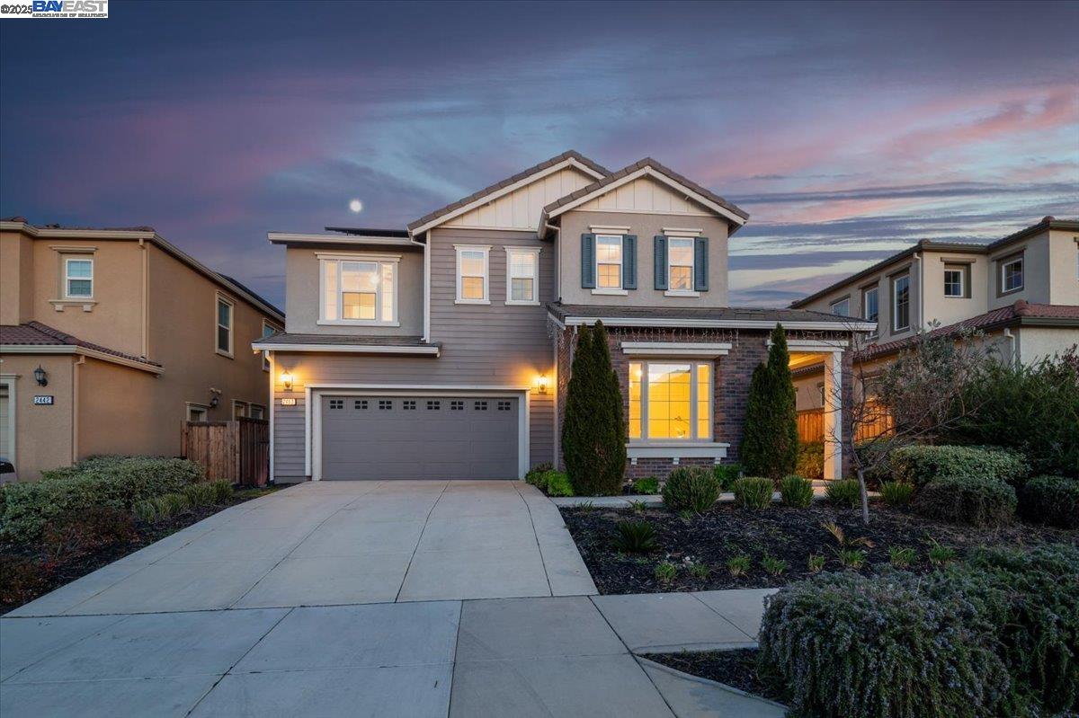 Detail Gallery Image 1 of 1 For 2462 Azalea, Tracy,  CA 95376 - 4 Beds | 3 Baths