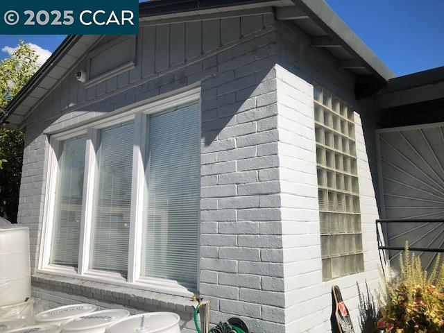 Detail Gallery Image 1 of 16 For 4 Wygal Dr, Martinez,  CA 94553 - 3 Beds | 1/1 Baths