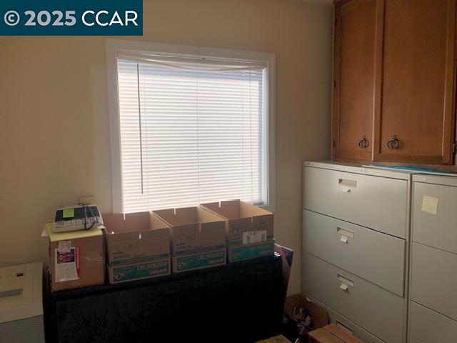 Detail Gallery Image 15 of 16 For 4 Wygal Dr, Martinez,  CA 94553 - 3 Beds | 1/1 Baths