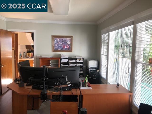 Detail Gallery Image 5 of 16 For 4 Wygal Dr, Martinez,  CA 94553 - 3 Beds | 1/1 Baths