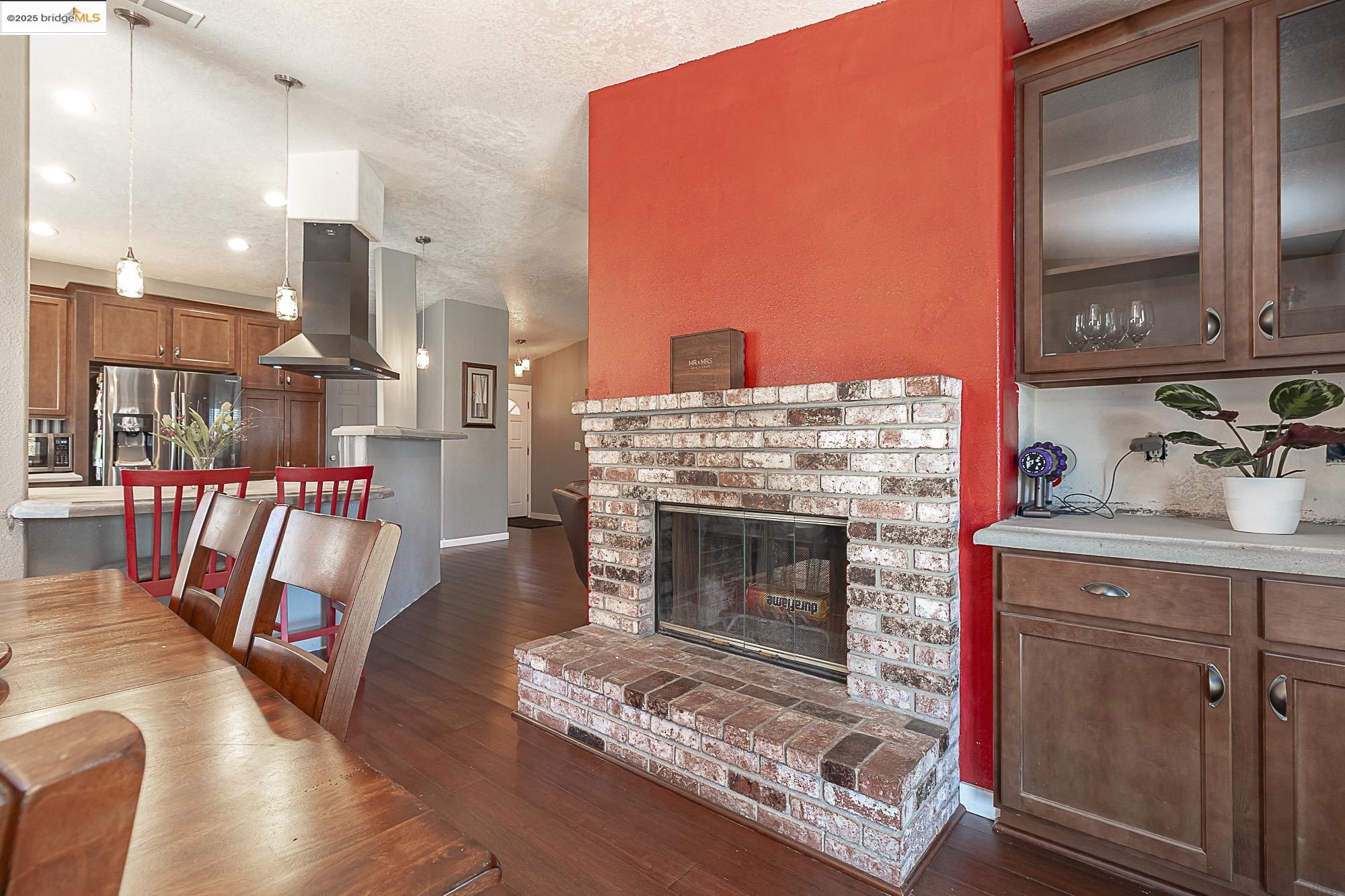 Detail Gallery Image 14 of 28 For 1800 7th St, Hughson,  CA 95326 - 4 Beds | 2 Baths