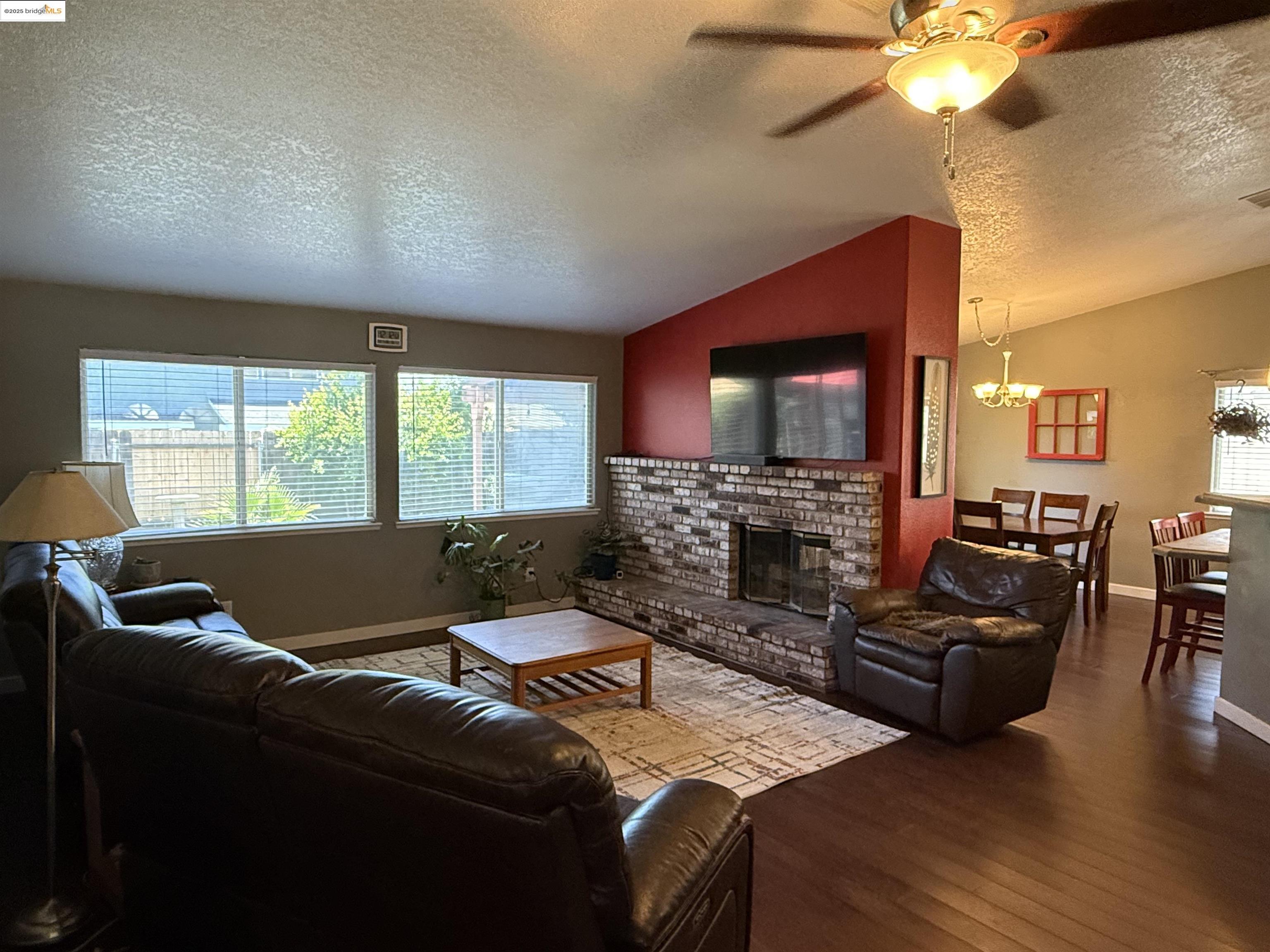 Detail Gallery Image 17 of 28 For 1800 7th St, Hughson,  CA 95326 - 4 Beds | 2 Baths