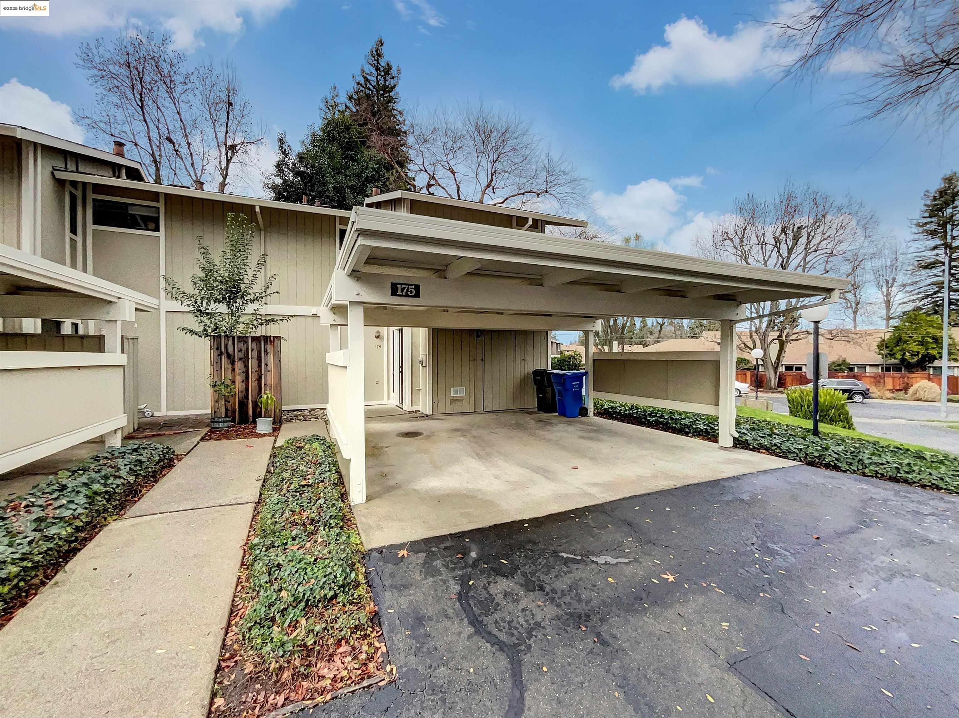 Browse active condo listings in DANVILLE GREEN