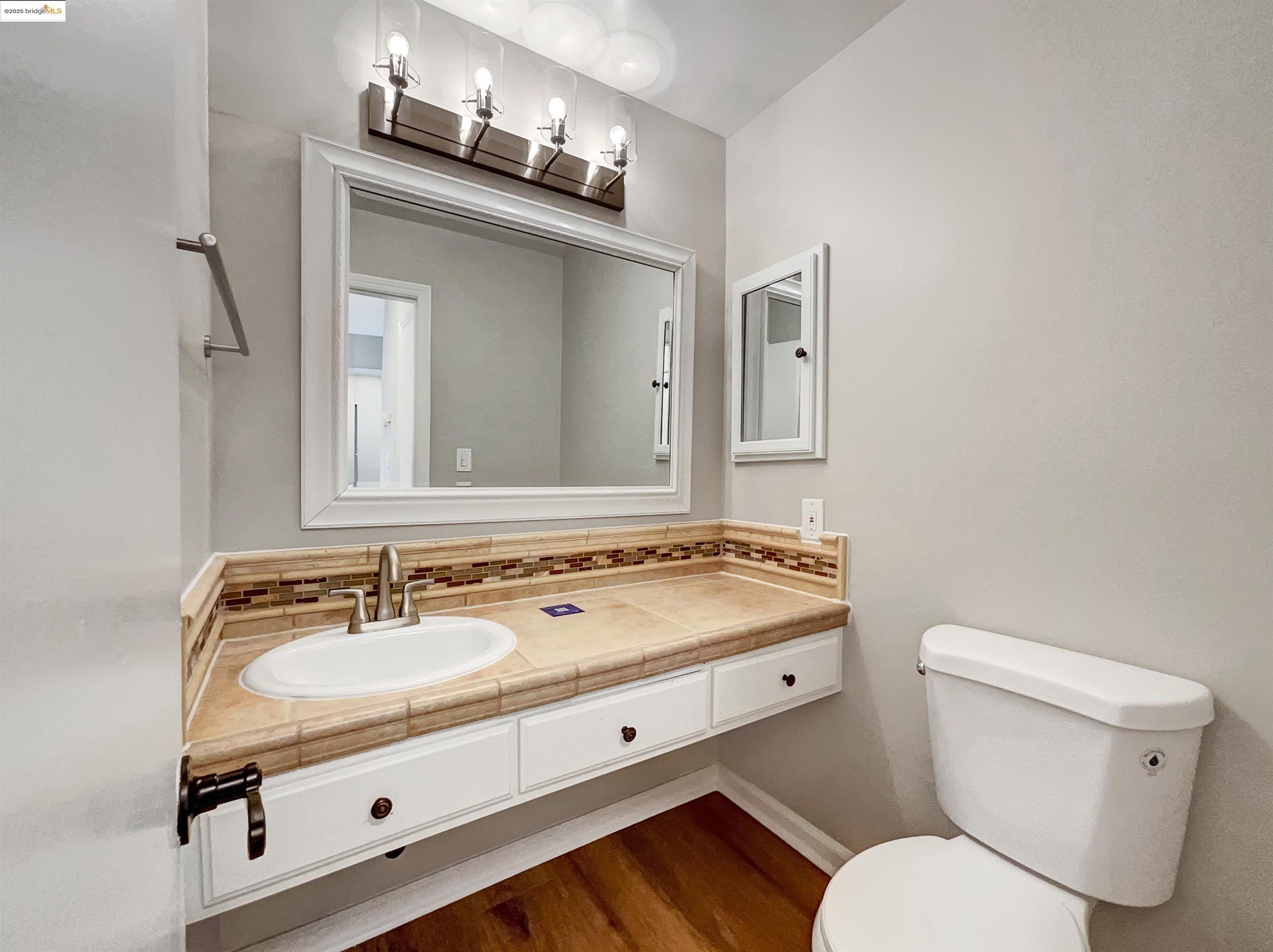 Detail Gallery Image 13 of 34 For 175 Midland Way, Danville,  CA 94526 - 2 Beds | 1/1 Baths