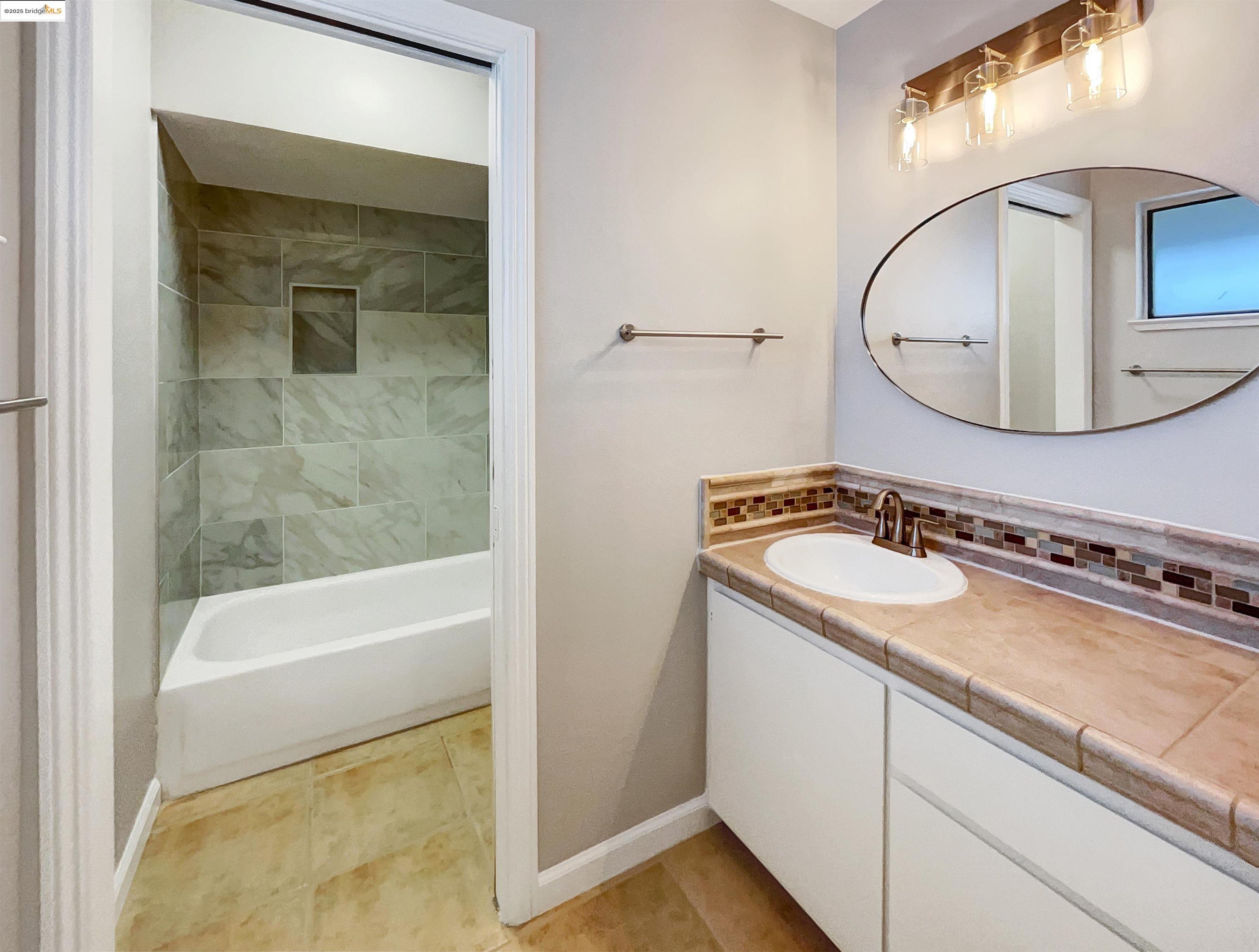 Detail Gallery Image 16 of 34 For 175 Midland Way, Danville,  CA 94526 - 2 Beds | 1/1 Baths