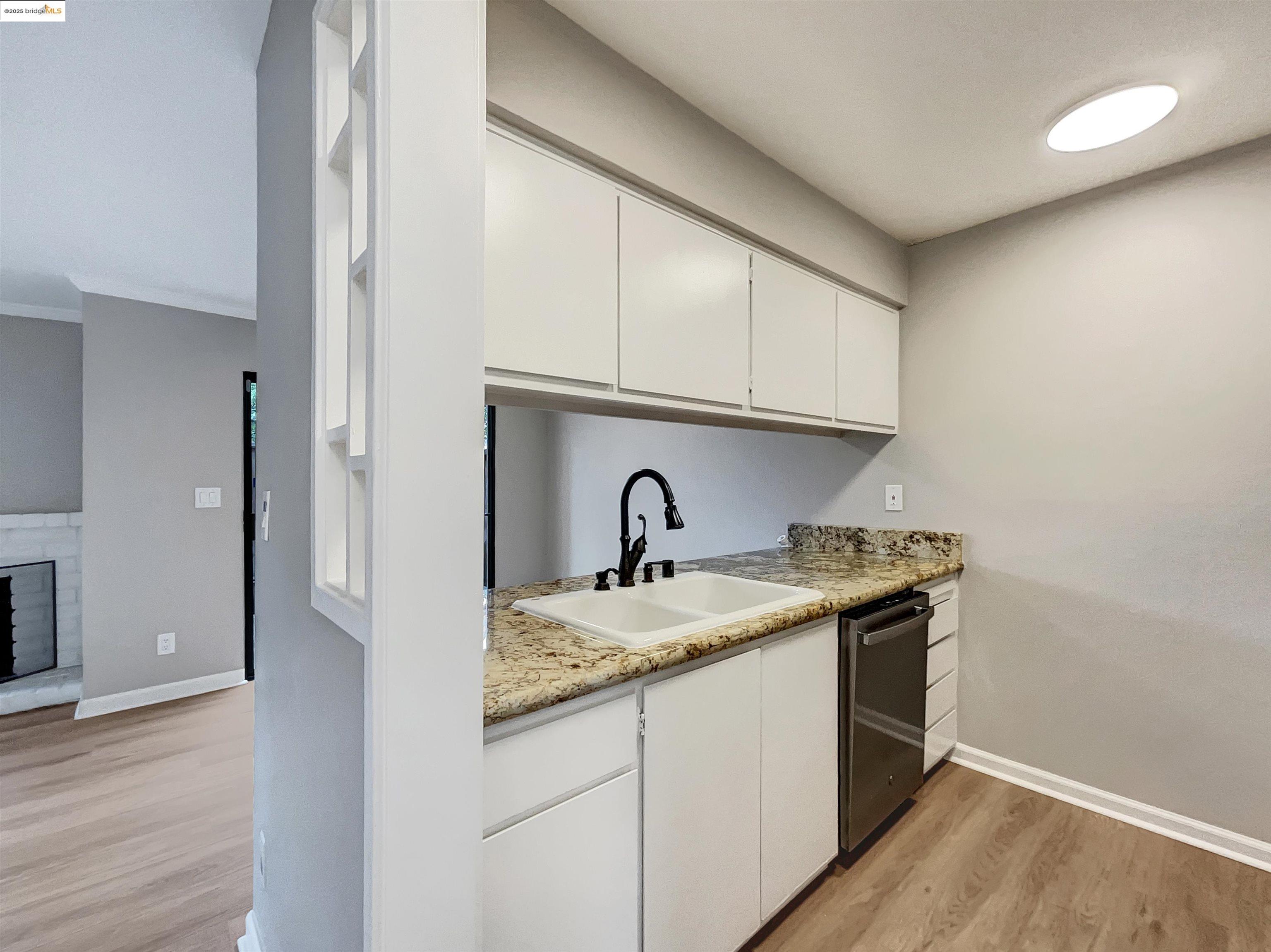 Detail Gallery Image 19 of 34 For 175 Midland Way, Danville,  CA 94526 - 2 Beds | 1/1 Baths