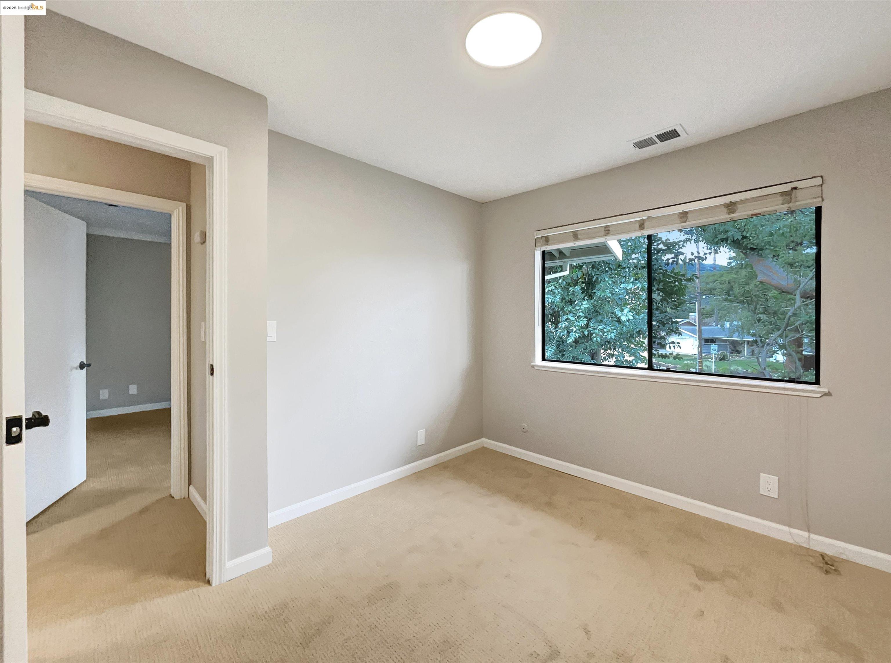 Detail Gallery Image 10 of 34 For 175 Midland Way, Danville,  CA 94526 - 2 Beds | 1/1 Baths