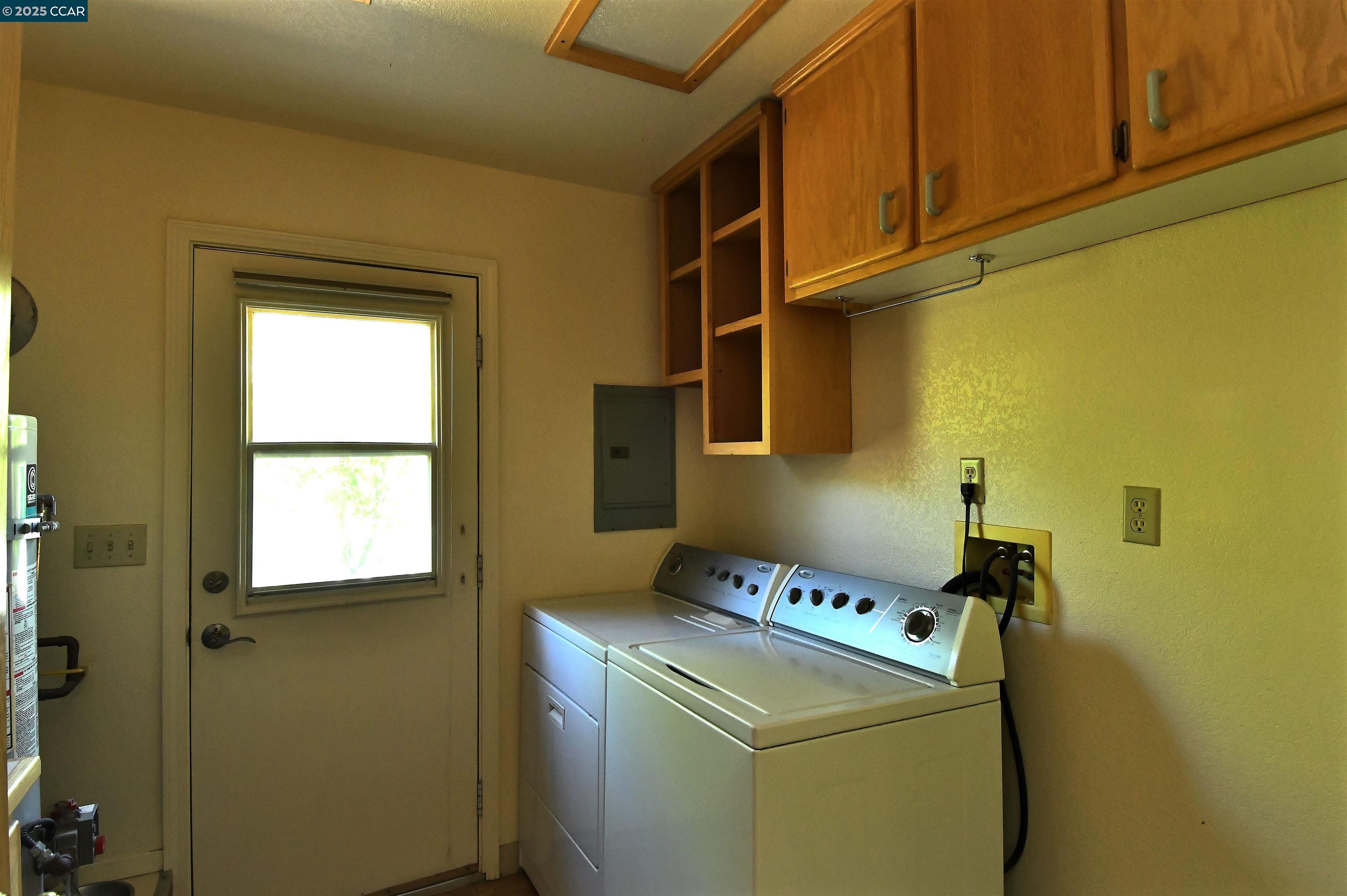 Detail Gallery Image 12 of 30 For 9687 Manzanita Way, Coulterville,  CA 95311 - 3 Beds | 2 Baths