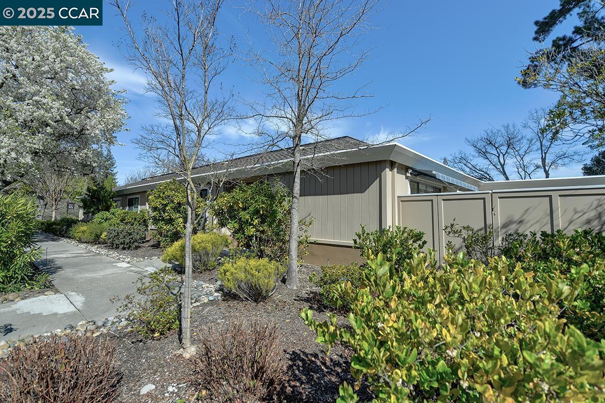 Photo #2: 41085896 Listing 