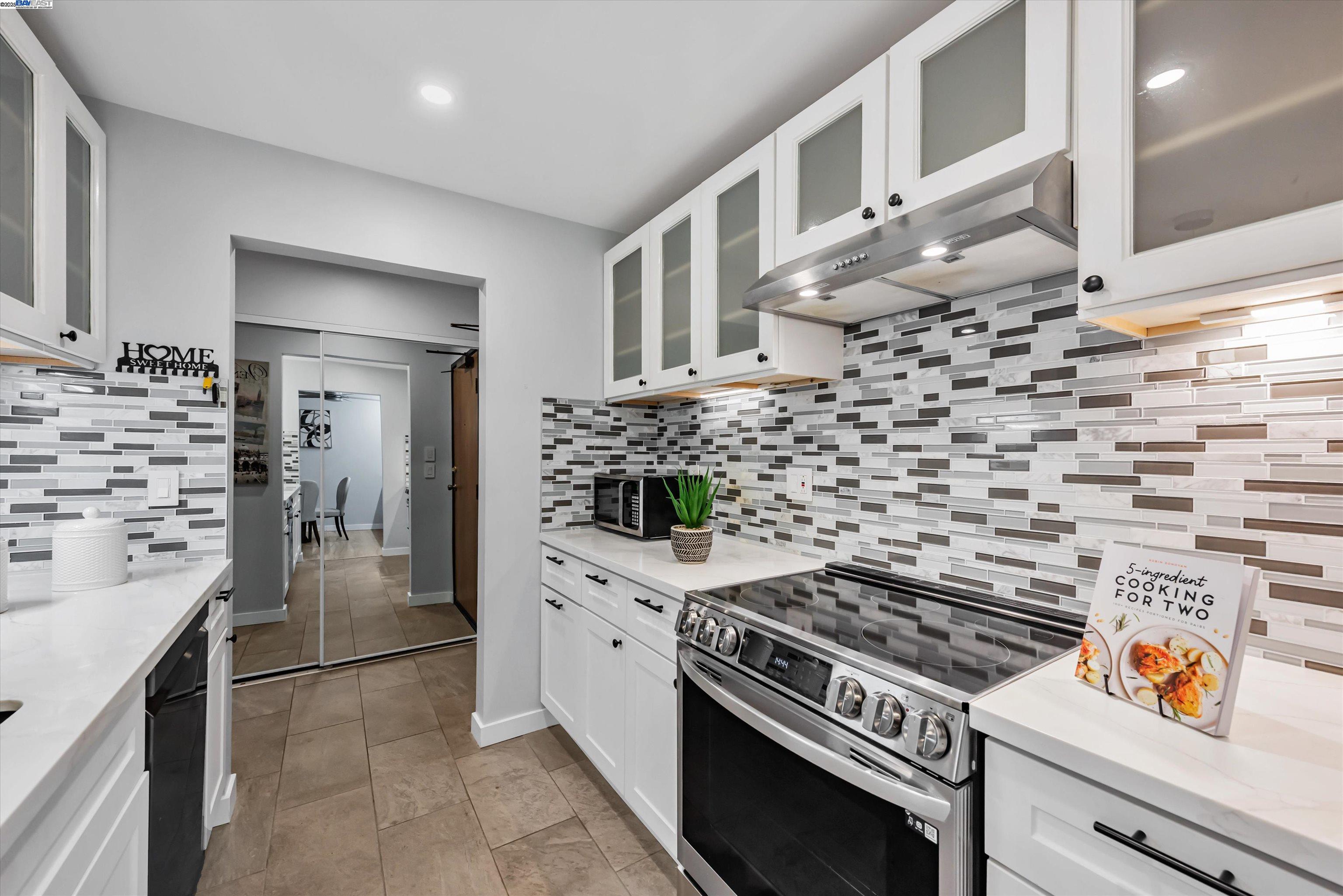 Photo #11: 41085932 Listing: Photo #11
