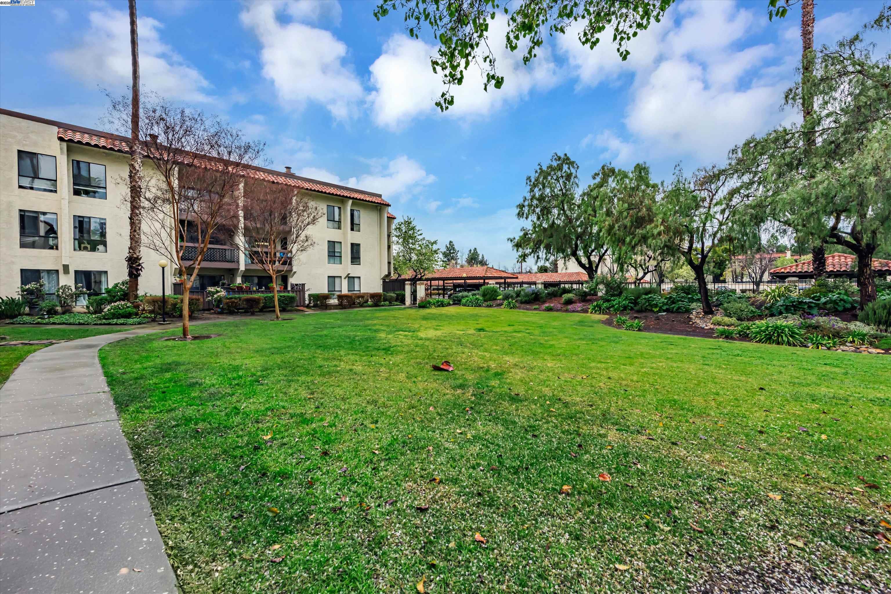 Photo #27: 41085932 Listing: Photo #27