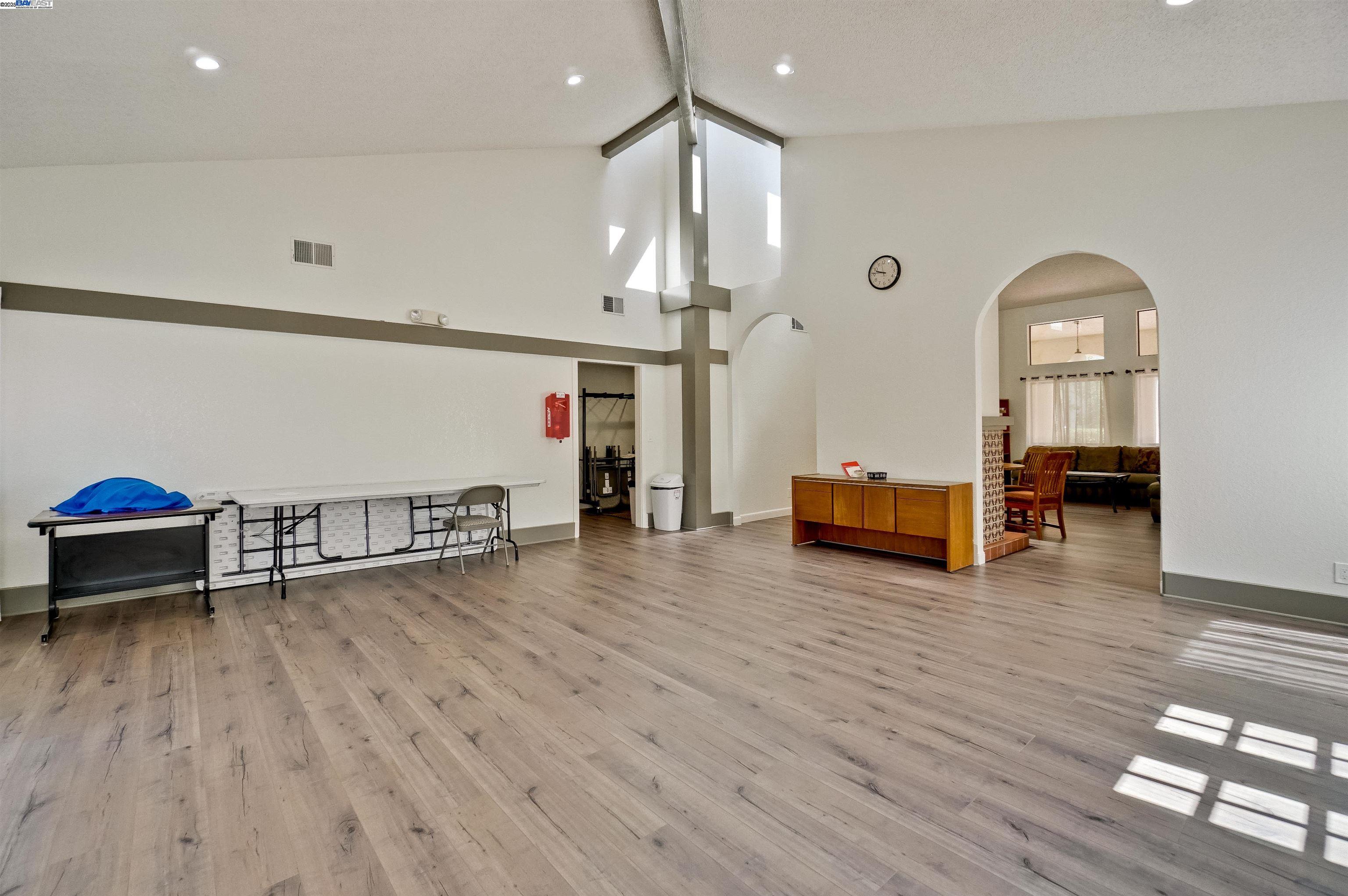 Photo #48: 41085932 Listing: Photo #48