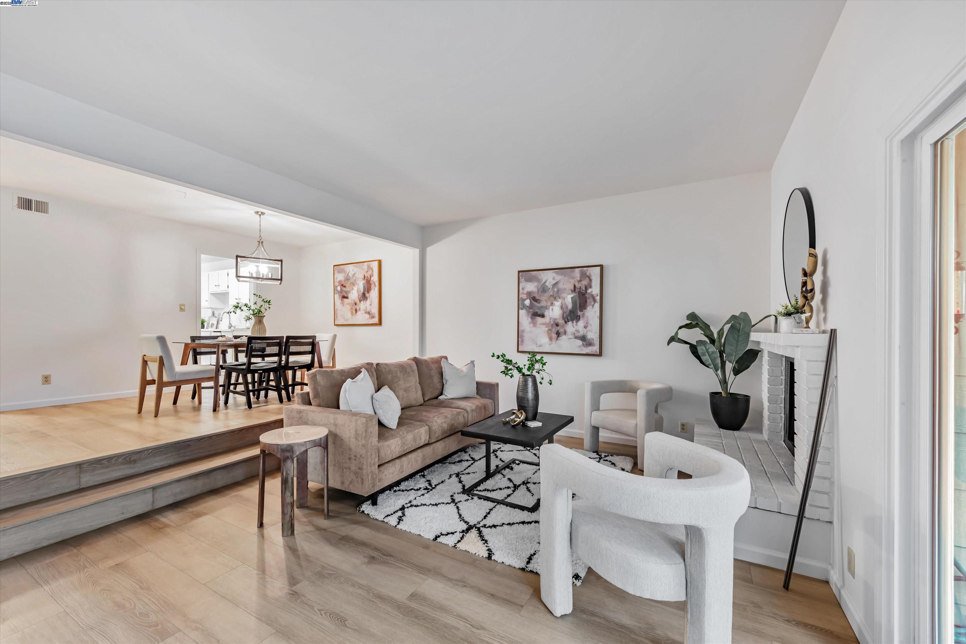 Photo #5: 41085937 Listing 