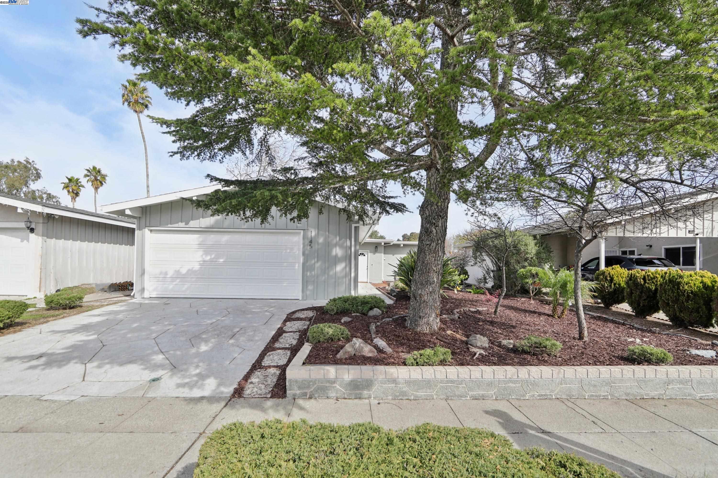 Detail Gallery Image 1 of 1 For 1145 Rosewood Way, Alameda,  CA 94501 - 4 Beds | 2 Baths