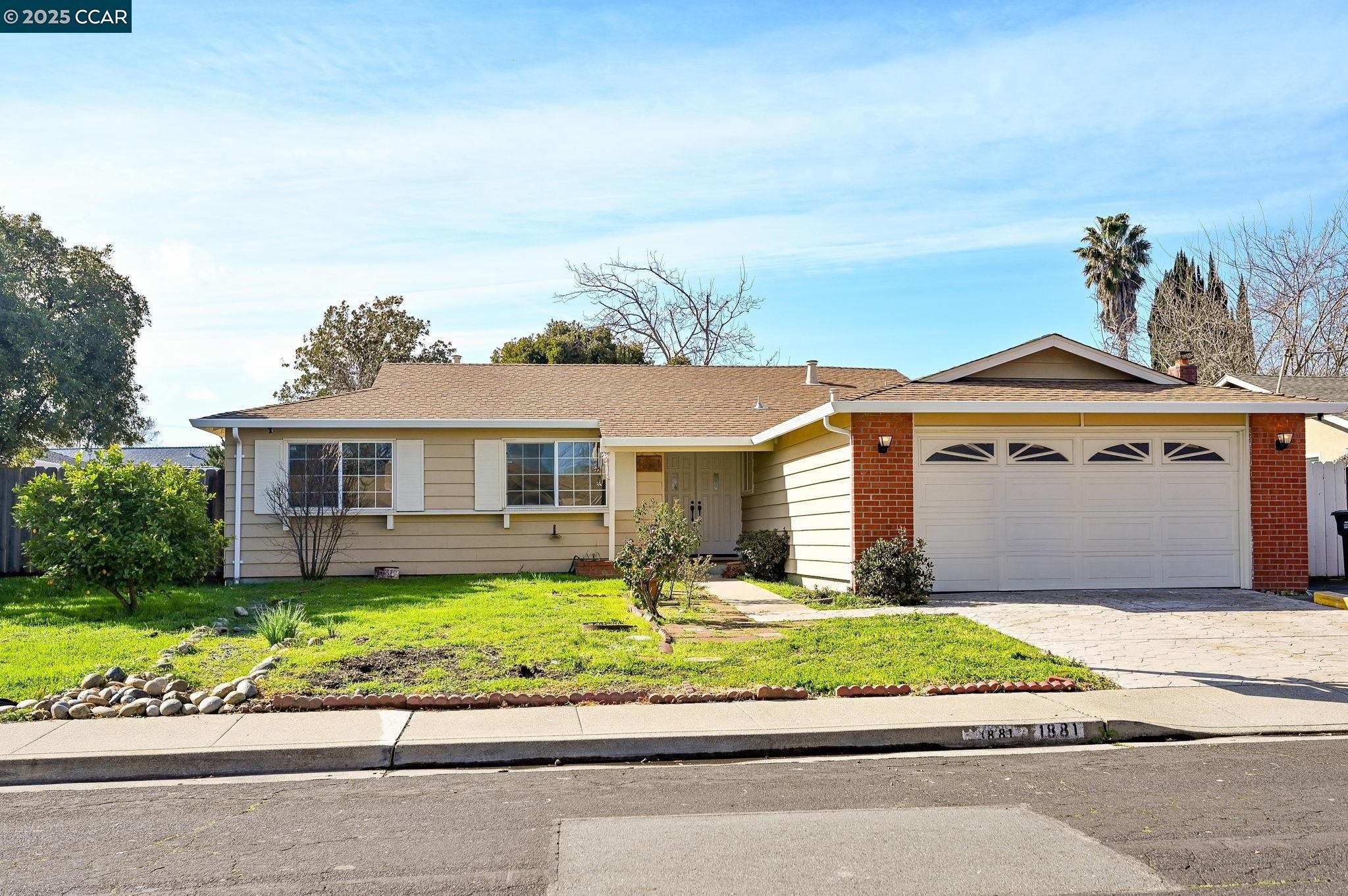 Detail Gallery Image 1 of 1 For 1881 Elkwood Dr, Concord,  CA 94519 - 3 Beds | 2 Baths