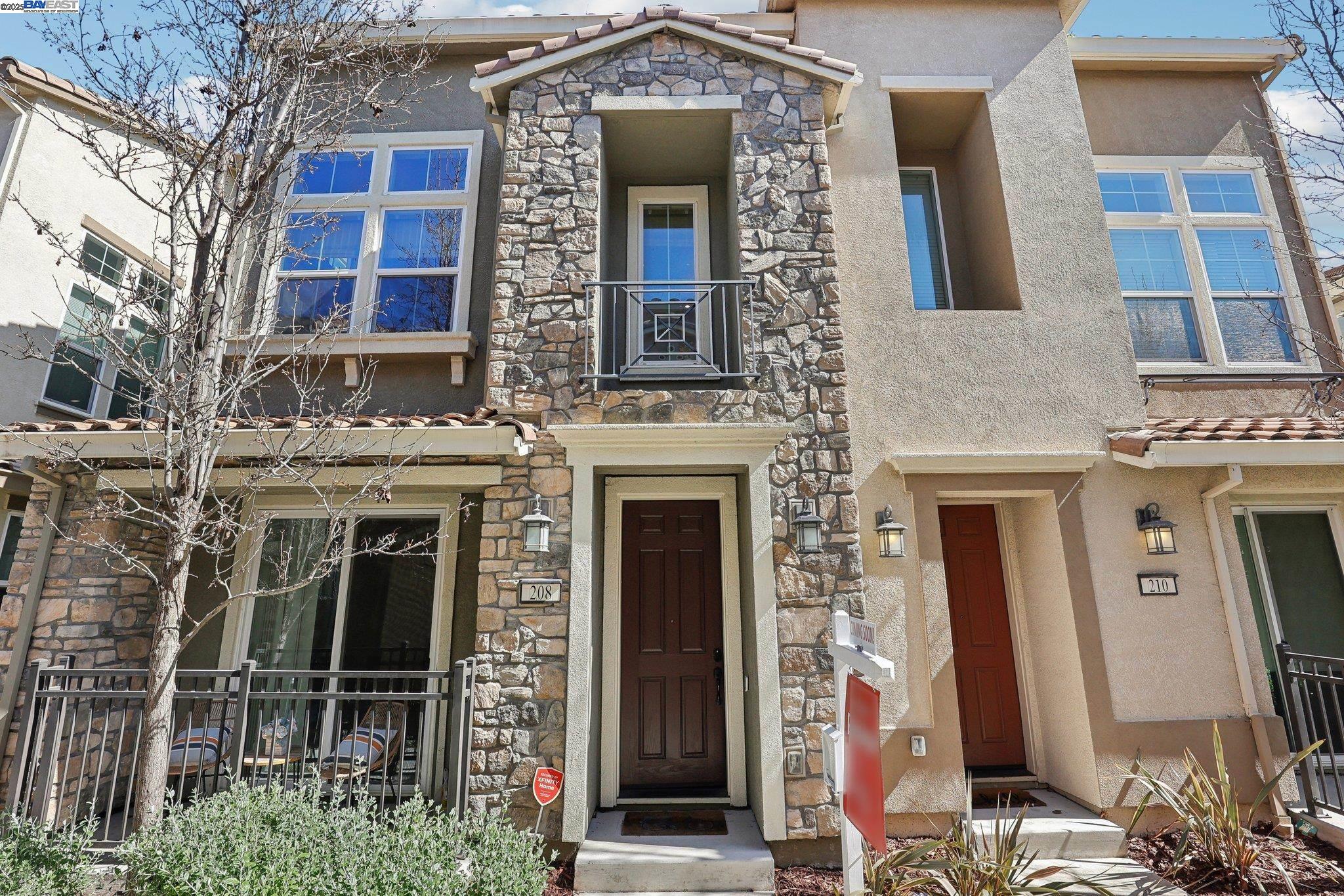 More Details about MLS # 41085978 : 208 CATERINA WAY