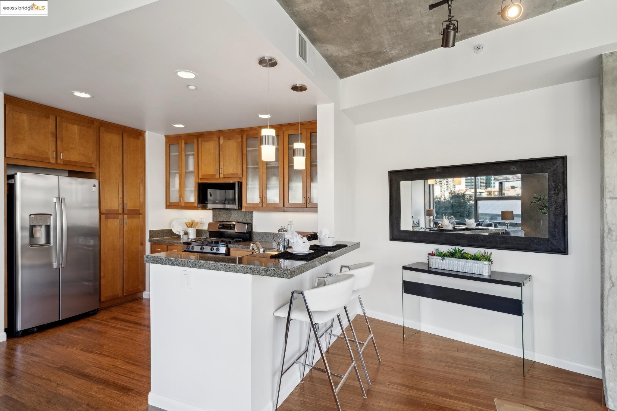 428 Alice St 328