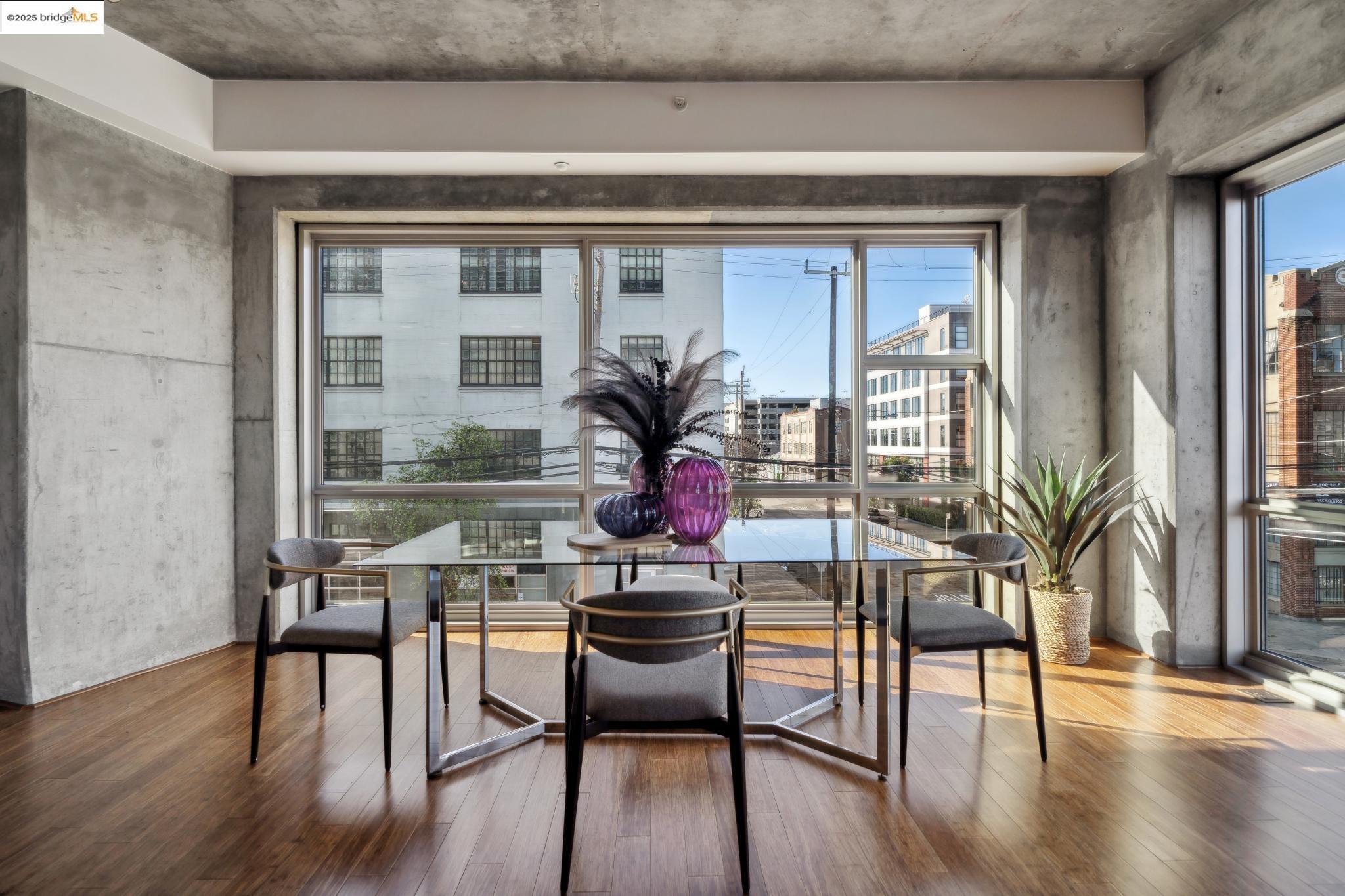 428 Alice St 328