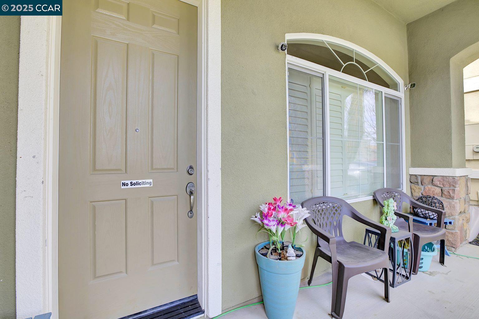 Detail Gallery Image 9 of 24 For 2016 El Fresco Dr, Bay Point,  CA 94565 - 5 Beds | 3 Baths